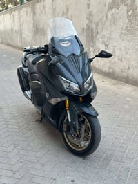 تي ماكس • ٢٠١٧ • ٣٣٠٠٠