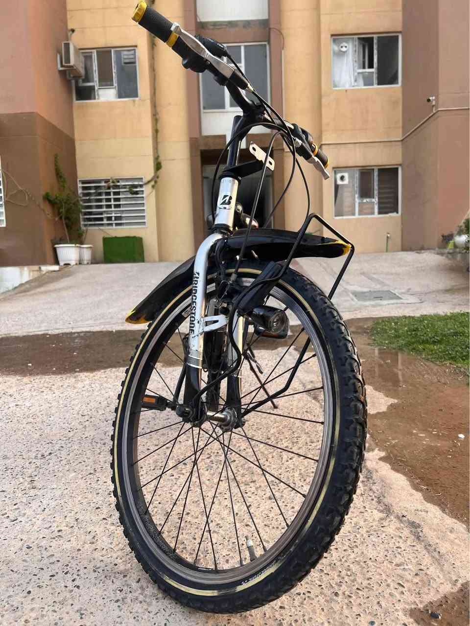 پایسکل لەنگە مارکەی برجستۆن یابانی
قیاس ٢٤ 
٧ گێر/ ٧ نمر
زۆر خاوێن هەموو پارچەکانی بیلادی
*********** أربيل, العراق
