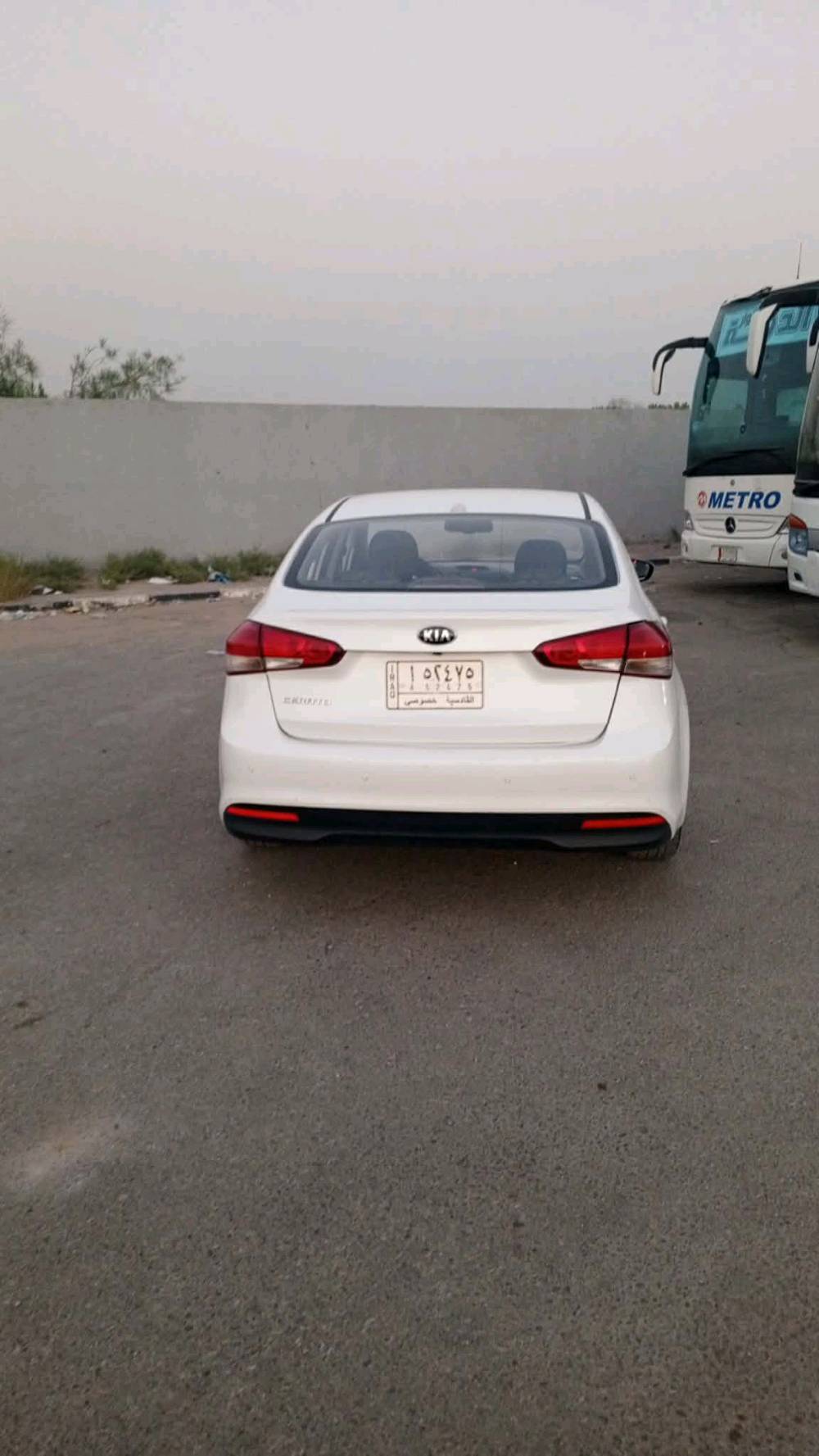 120$
سيراتو 2018 خليجي مكفوله عدا كم رصعت حالوب + اثر طعجه في الدوسه جنب لسايق  اما الباقي مكفول