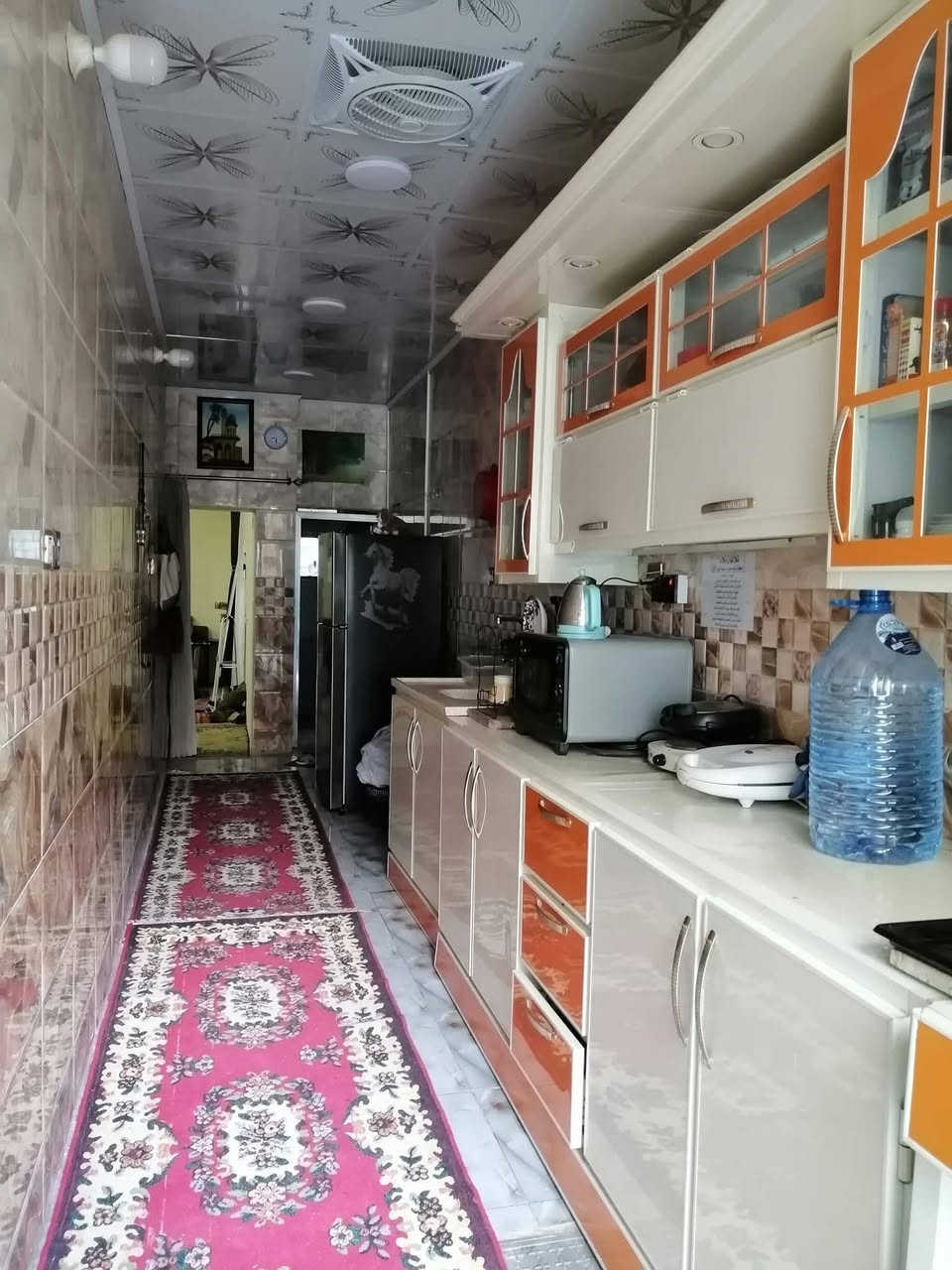 السلام عليكم ورحمة الله وبركاته. بعد اذن مدير المجموعة
بيت للبيع في شارع ١٤ البياع قريب على معارض السيارات بظهره شارع ١٣ التجاري قريب جدا على سوق شارع ٢٠..يفيد للسكن  او الاستثمار. ملك صرف مساحة٦٠م واجهة ٢م بداية البيت ٢*٥ طرمة'و ٢*١٠ مطبخ بعده  يصير ٦*٥ ' باسمي شخصيا ...مكون من طرمة ومطبخ وصالة ومنور ...وغرفة نوم بالطابق العلوي ......السعر ١١٠مليون   ..
.للتواصل هاتف ***********.

