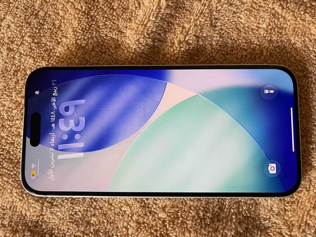 ايفون ١٧ برو ماكس • ٢٥٦ • بطارية ٩٩