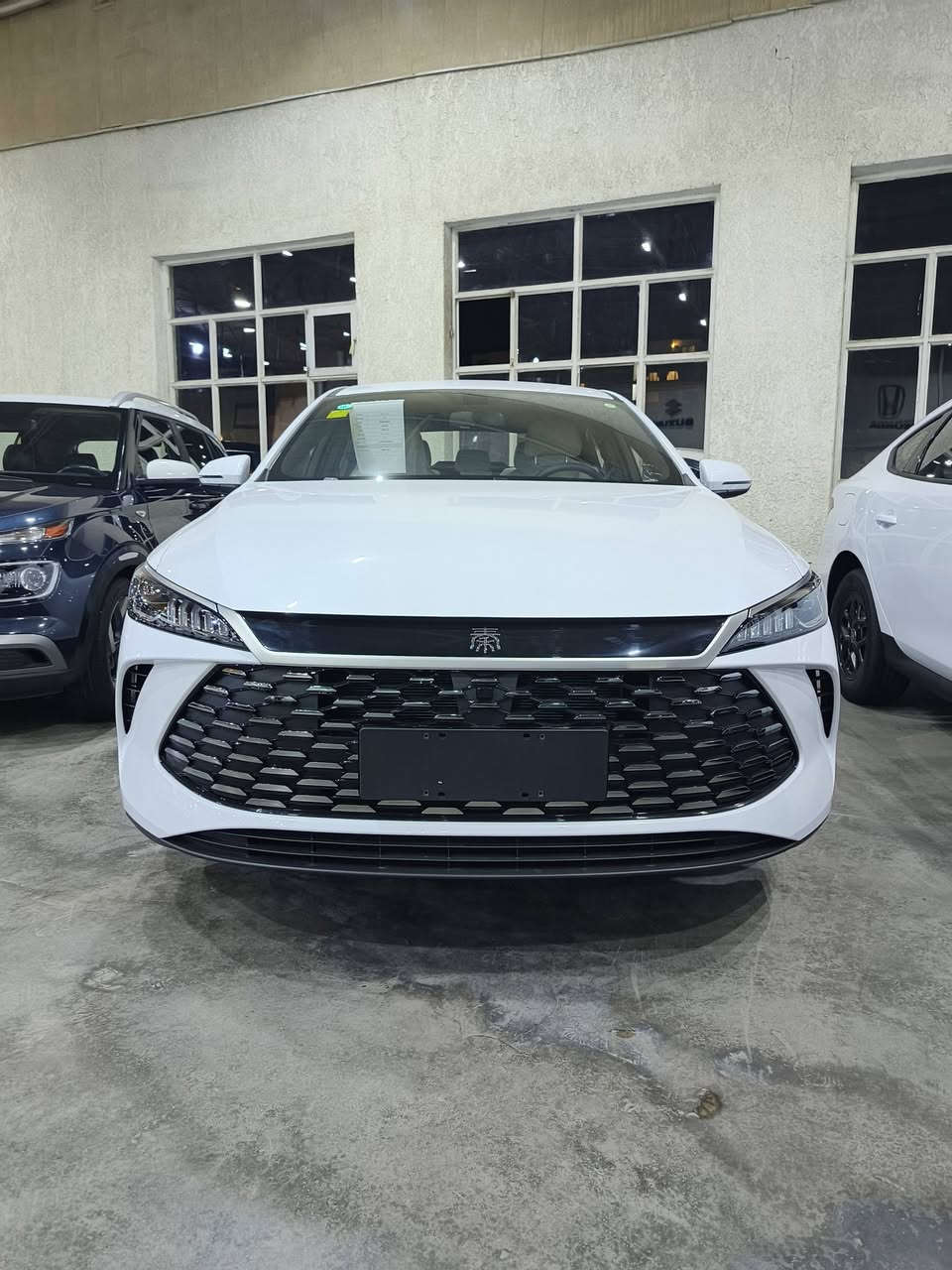 Byd 2025 
Qin plus 
زيرو 
كامل المحلقات ( كارت + شاحن)
سعر ٢٠،٣٠٠،٠٠٠ د.ع
☎️***********☎️
☎️***********☎️
