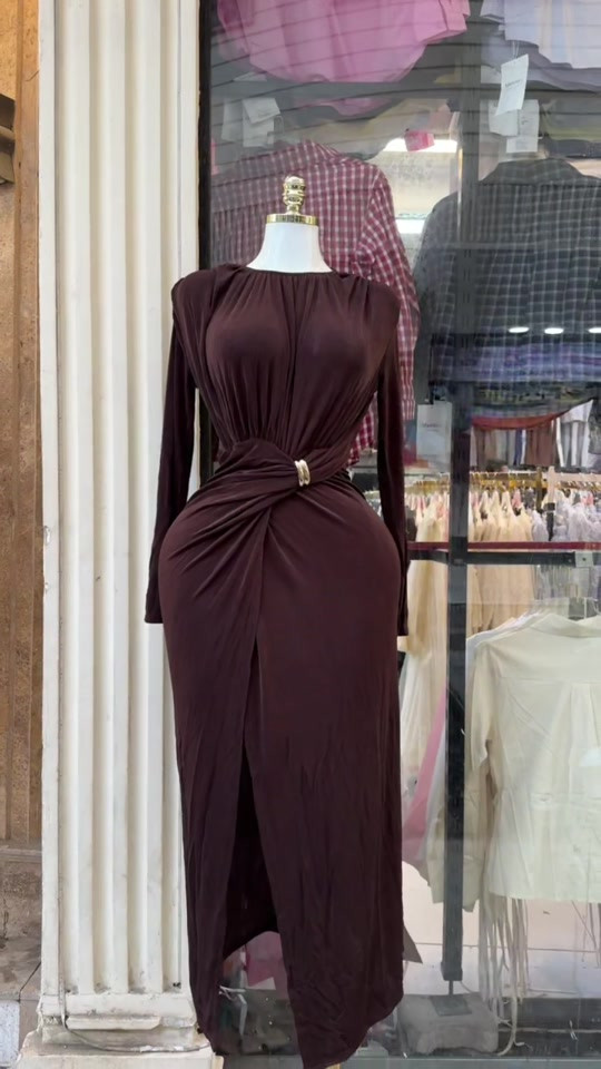 ملابس • للبيع