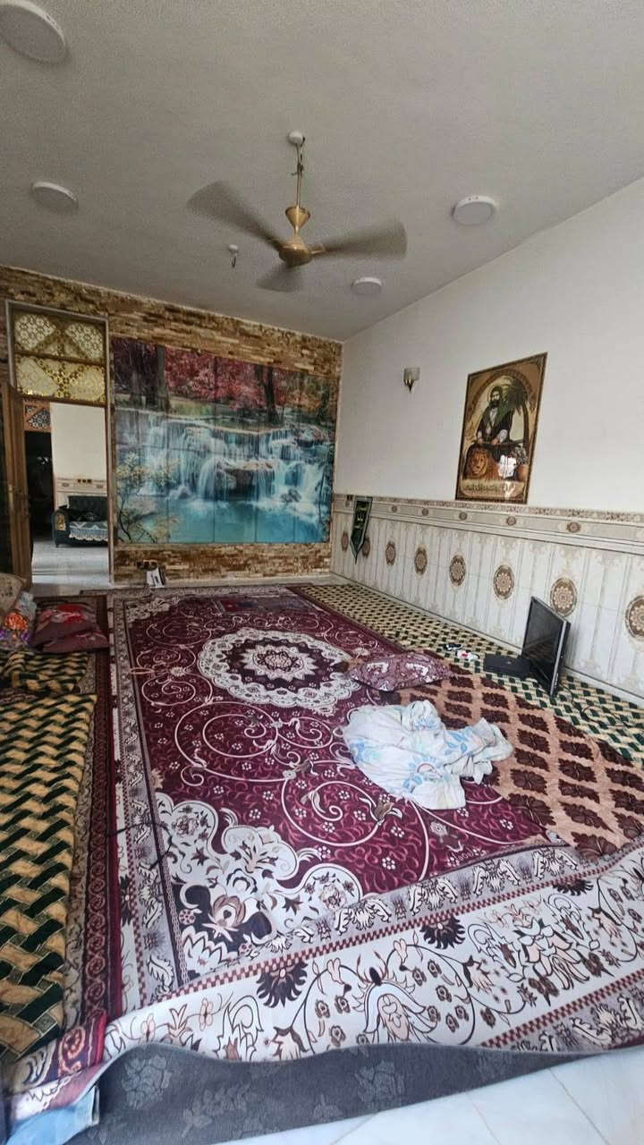 سلام عليكم
دار لبيع في تاجيه طابو صرف
مساحه ٢٠٠متر طابقين ٣غرف نوم 
مطلوب إسكان ١٦ ، ومعروض ١٧٥ 
بناء حديث 
شارع ١٥ تبليط قرب شارع ٨٠ 
اللا استفسار واتساب خاص 
***********
