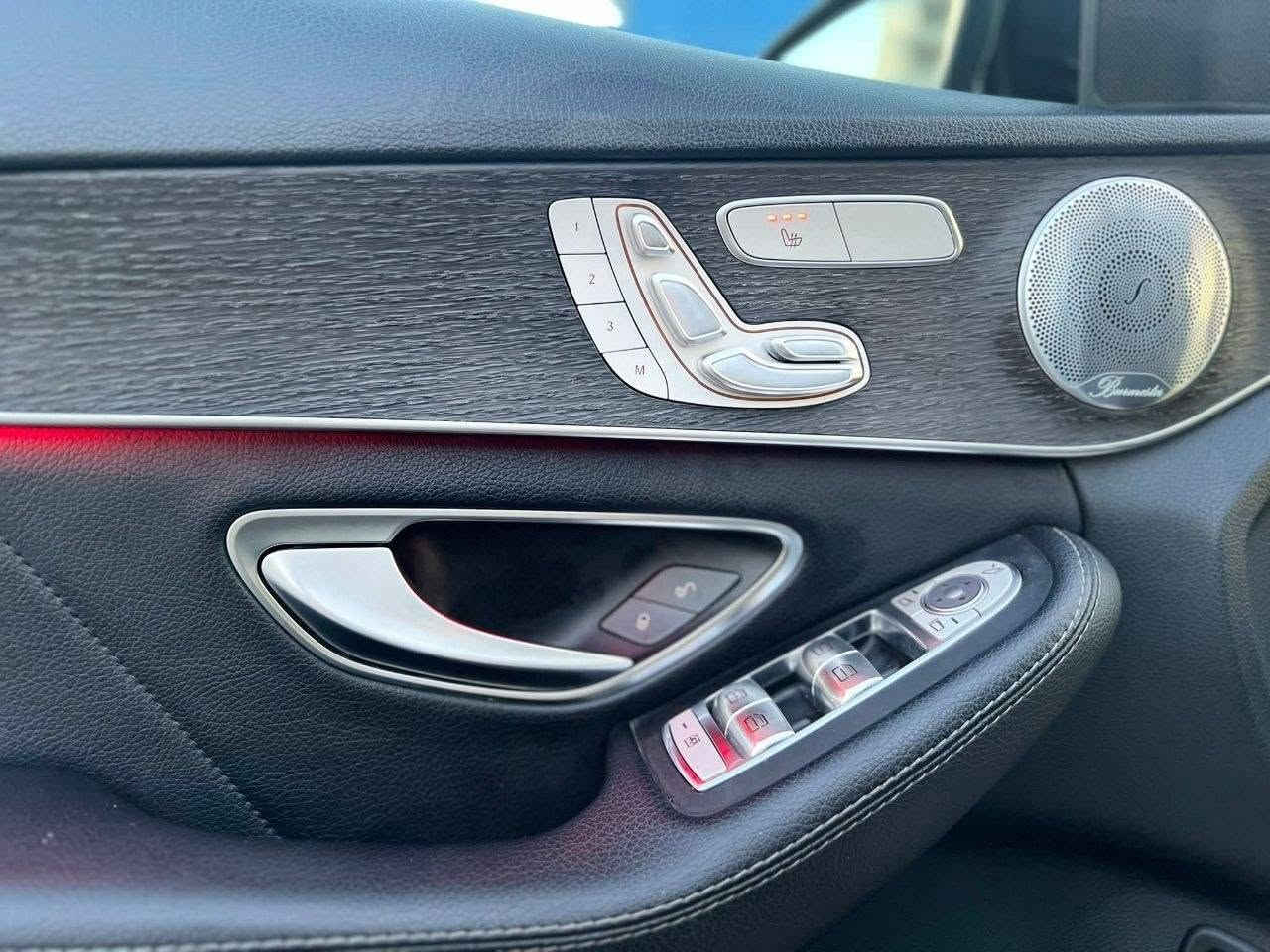 للبيع مارسدس AMG‏‎‏GLC300
سنة الصنع : 2020
‏‎‏‎المسافة المقطوعة: 70 الف كيلو 
فول الاخير AMG
‏‎‏
السعر : 265 ورقة
 صفر مسج

مكفولة كفالة عامه بدون اي  فقط تحكيل 
صندوك كهرباء 
كامرات 360 
رادار جانبي 
حساسات امامي خلفي 

فول مواصفات بانوراما وكشنات كهرباء و تدفئة و تبريد سستم صوت و دواخل اوف وايت انضمة قيادة و بدي AMG ومواصفات هواية متنذكر السيارة جديدة بشكل
 بدون اي ملاحظة او نقص
____________
‏‎‏‎‏‎🌎 العنوان : بغداد مجمع السلام 

‏‎‏‎‏‎📱 للاستفسار يسعدنا تواصلكم معنا على الأرقام التالي
‏‎‏‎‏‎📱***********,***********
