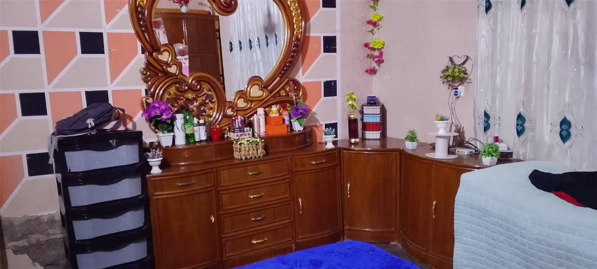 غرفة نظيفة • للبيع • النساف البعلوان
