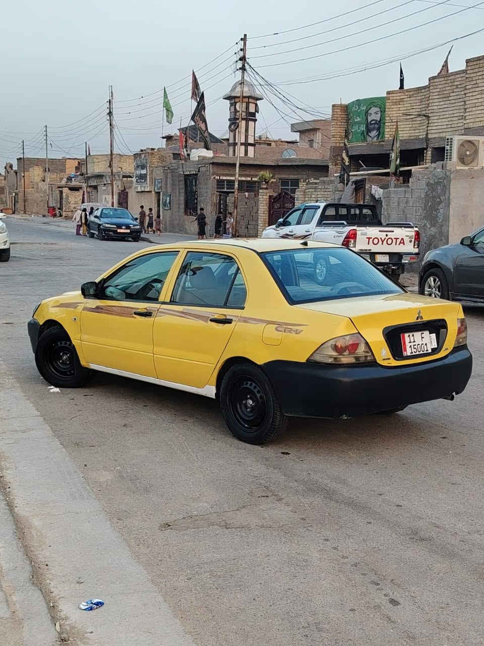 السلام عليكم لانسر موديل ٢٠١٠ بسمي رقم وهزه وسنويه جديد سياره جاهزه من كلشي محرك جديد كير عادي تبريد ثلج تخم تاير صدر امامي خلفي كهربايات جاهزه السياره مصبوغه عام بدون  دواخل
مكاني الشعب السعر ٦٠ ورقه وبيه مجال للطيبين
رقمي ***********
