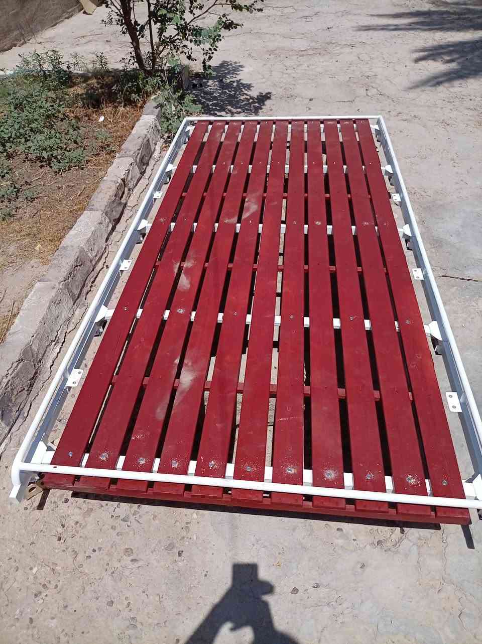 السلام عليكم سيبايه للبيع مال هايسه ام بوز جديده سعرها ٢٧٥هاتف ***********
