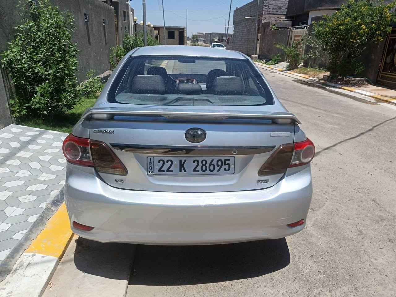 كورلا 11 خليجي صبغ عام بدون كص سياره جاهزه للشغل
، كير، مكينه، تبريد، تخم تاير كله، جاهز
رقم اربيل سنويه ورقام وهزه كله جديد 
تحويل مباشر غرفتهه حلوه مكينه 1800
سبب صبغ تجيه عجهت سايق خفيفه ونصبغت عام
وكلشي وسعره حوض بجم مكفول من ضربه لقويه 
مكان سياره عامريه الفلوجه 
وترهم ابيع نص بنص بس كلشي وسعره 
سعر نقد 85وبيهه مجال 
شراي خاص او يتصل***********
 او مراوس سياره عاليه شنو عندك نزل 
حت لو مصبوغه عادي
