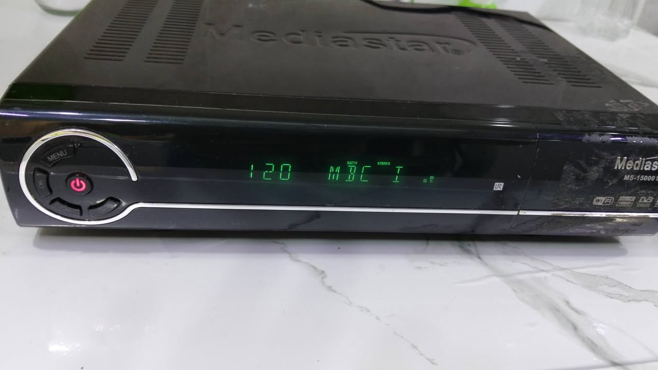 للبيع رسيفر HD Medi astar
ms-15000 Uneve
رسيفر دبل مدخل اولمبي انتينا انترنت يو اس بي تسجيل وعرض من خلال افلاش إضافة إلى عرض اسم القناة على شاشة الرسيفر وغيرها من المواصفات 
للتواصل على الرقم ***********
