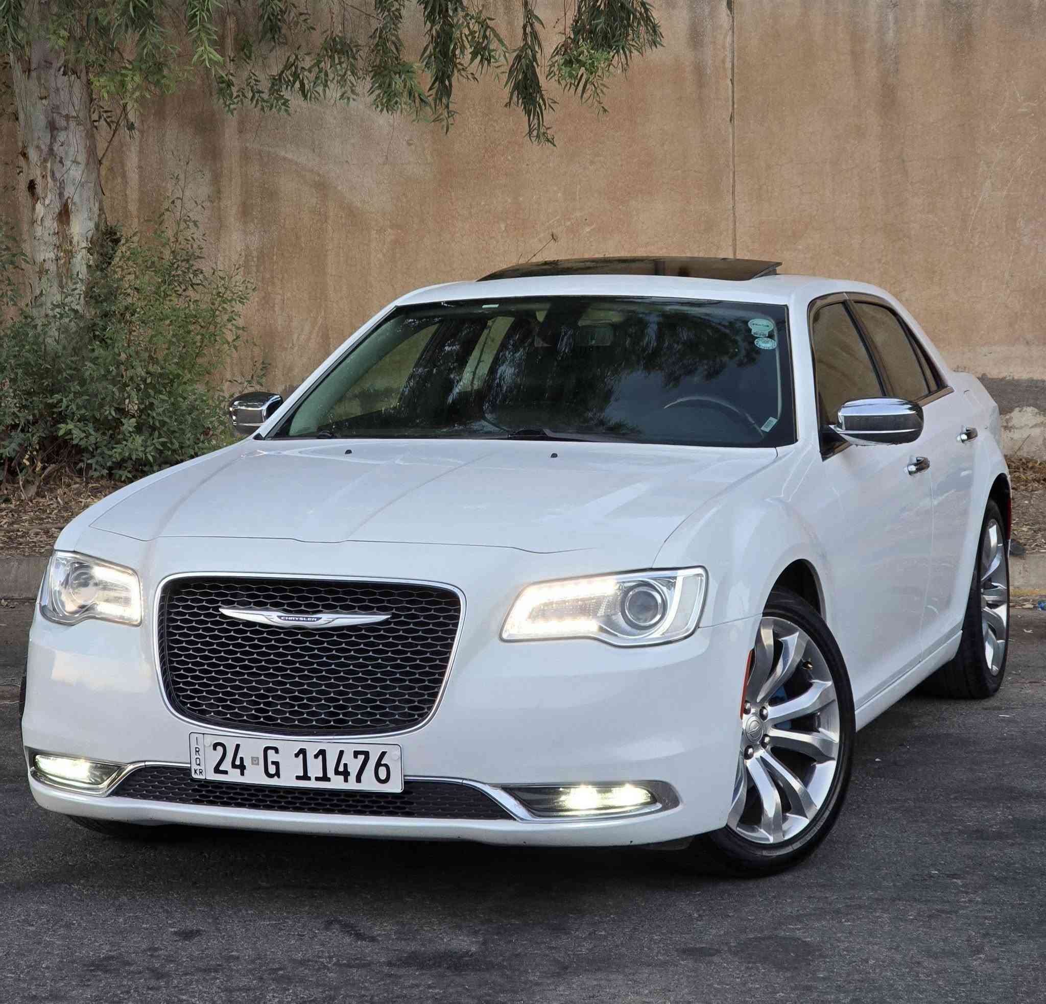 السلام عليكم الاخوان ..
كرايسلر 300c 2019 ..
وارد كندي ماشية 71 مايل ..
مواصفاتها معروفة كشنات خزن بانوراما 
تشغيل عن بعد كشنات جلد شاشة كبير 
كير محرك بشرط مامفتوح ..
سيارة كلش حلوة و نضيفة و جاهزة من كلشي 
فقط جاملغ خلفي و قبق صندوق كلير ..
مكان سيارة اربيل ..
***********
