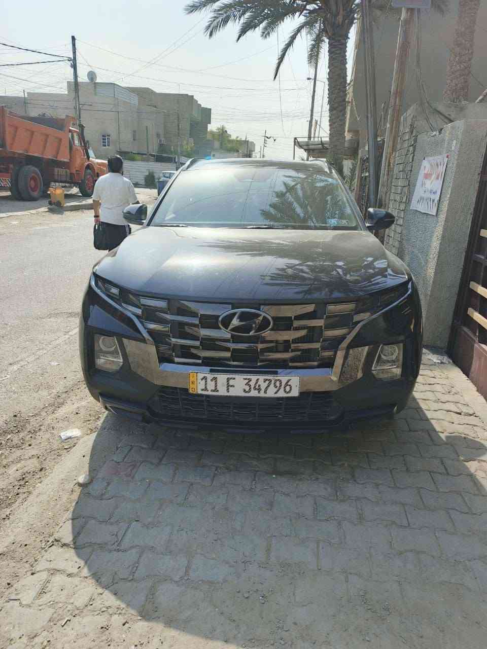 السلام عليكم
للبيع 
هونداي سانتا كروز موديل 2023
السياره فول مواصفات 
تشغيل عن بعد 
فتحه سقف 
تدفئه كشنات 
كشن قماش 
رادارات 360 درجه 
اندرويد اوتو و ابل كاربلي
محرك 2500 تيربو 
السعر 160 و بيه مجال 
مكاني بغداد 
التواصل 
‏‪***********‬‏
