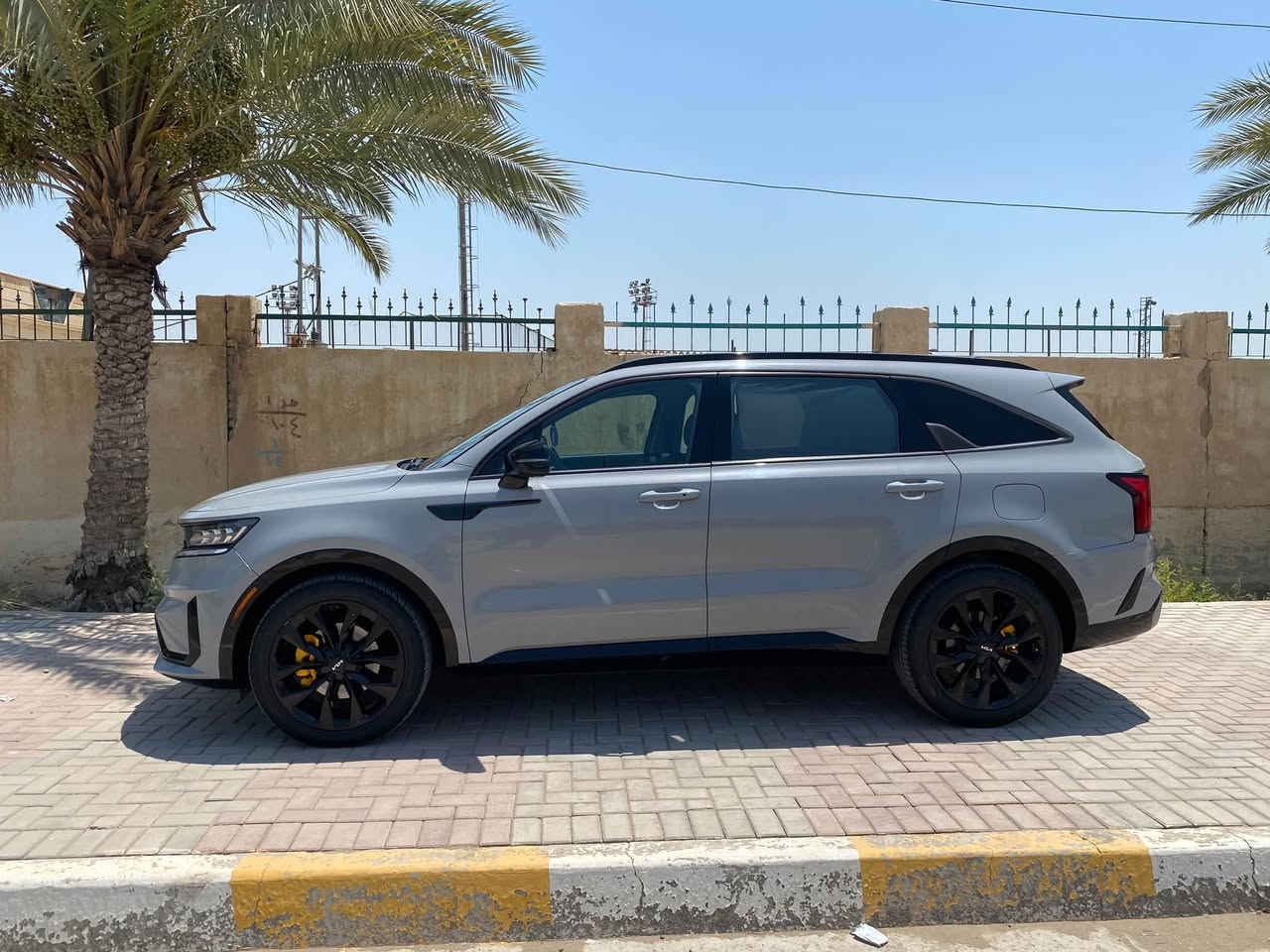 سورنتو ٢٠٢٣ • ٢٥٠٠ تيربو • رقم بغداد