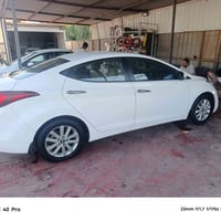 سياره للبيع موديل ١٦ فتحه اشاير مري تبريد قطعتين محرك ١٨٠٠ بيها مكانين...