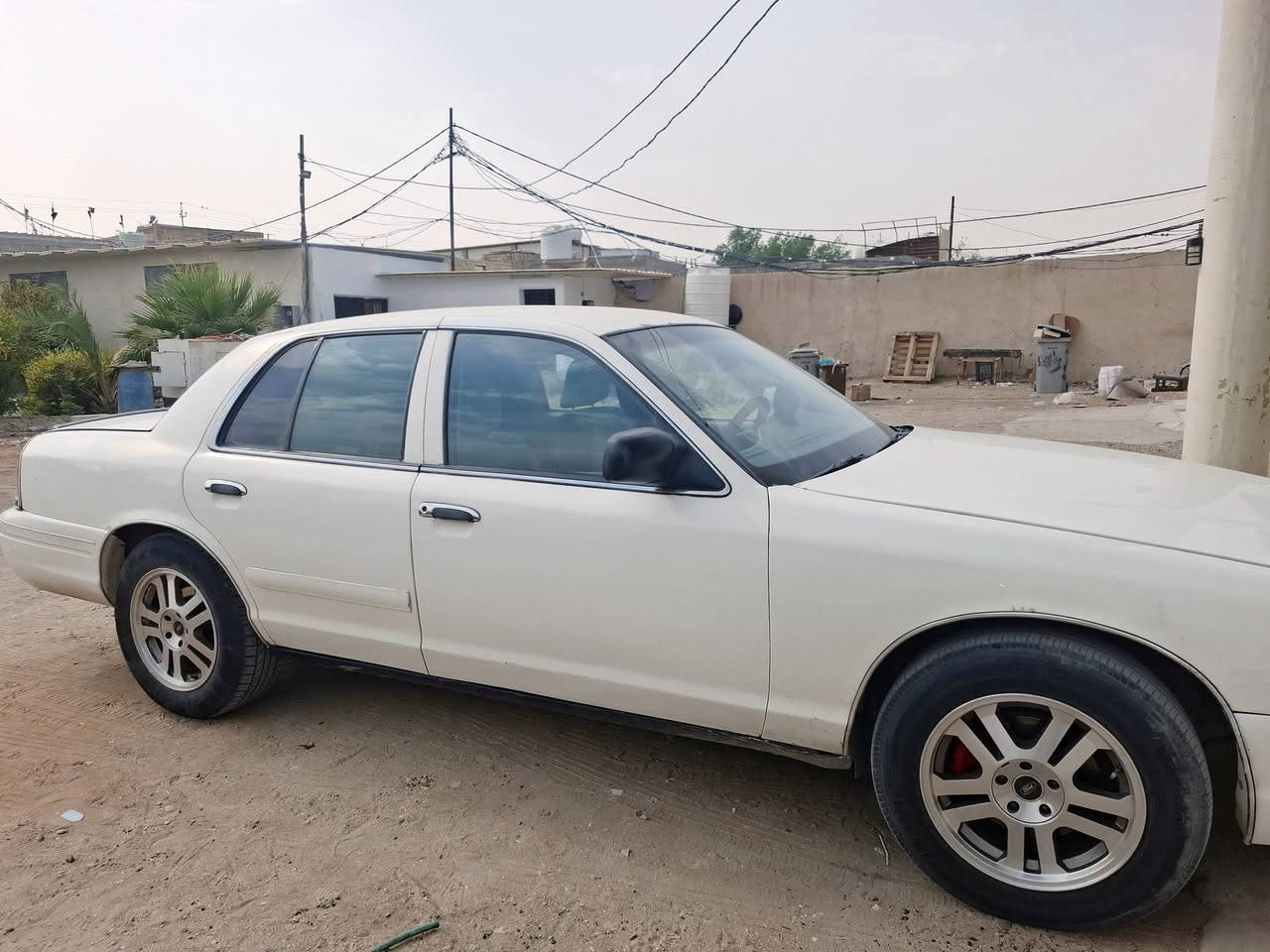 فورد فكتوريا ٢٠٠٧
رقم نجف  دولي  بسمي السياره حلوه ومابيه اي ضربه محور محرك وكير3000 حدادية وكهربائيات كلهه شغاله  داخل حلو 
السعر (50)مع مجال
 السياره  بسمي من المزاد 
مكاني النجف الاشرف شارع كربلاء 
***********
