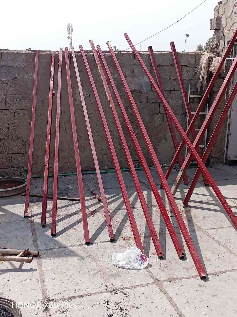 شخاط مستعمل ثخين ٥متر و٤متر و٦متر بكان بغداد المعامل ***********

نص مكتوب في الصور:
- HONOR X5b Plus