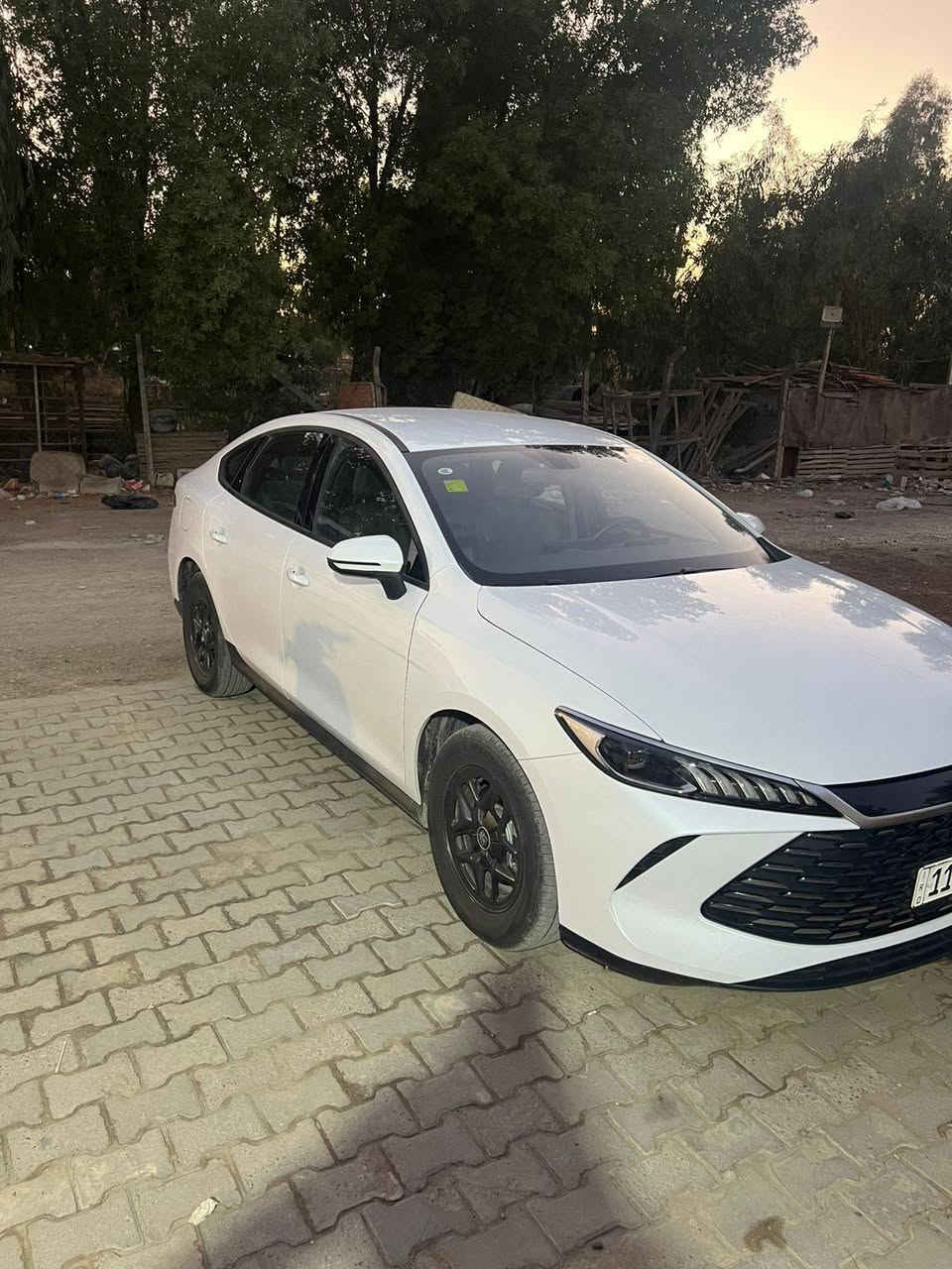 سلام عليكم بي واي دي كن بلاس ماشيه 20الف طعجه خفيفه بجاملغ الامامي رجع بلادي  وشخط زغير بلباب الخلفي والباقي مكفول محرك كير تخم تايرسياره على بلاد السعر المطلوب 19200بيهه مجال بسيط هاتف ***********

