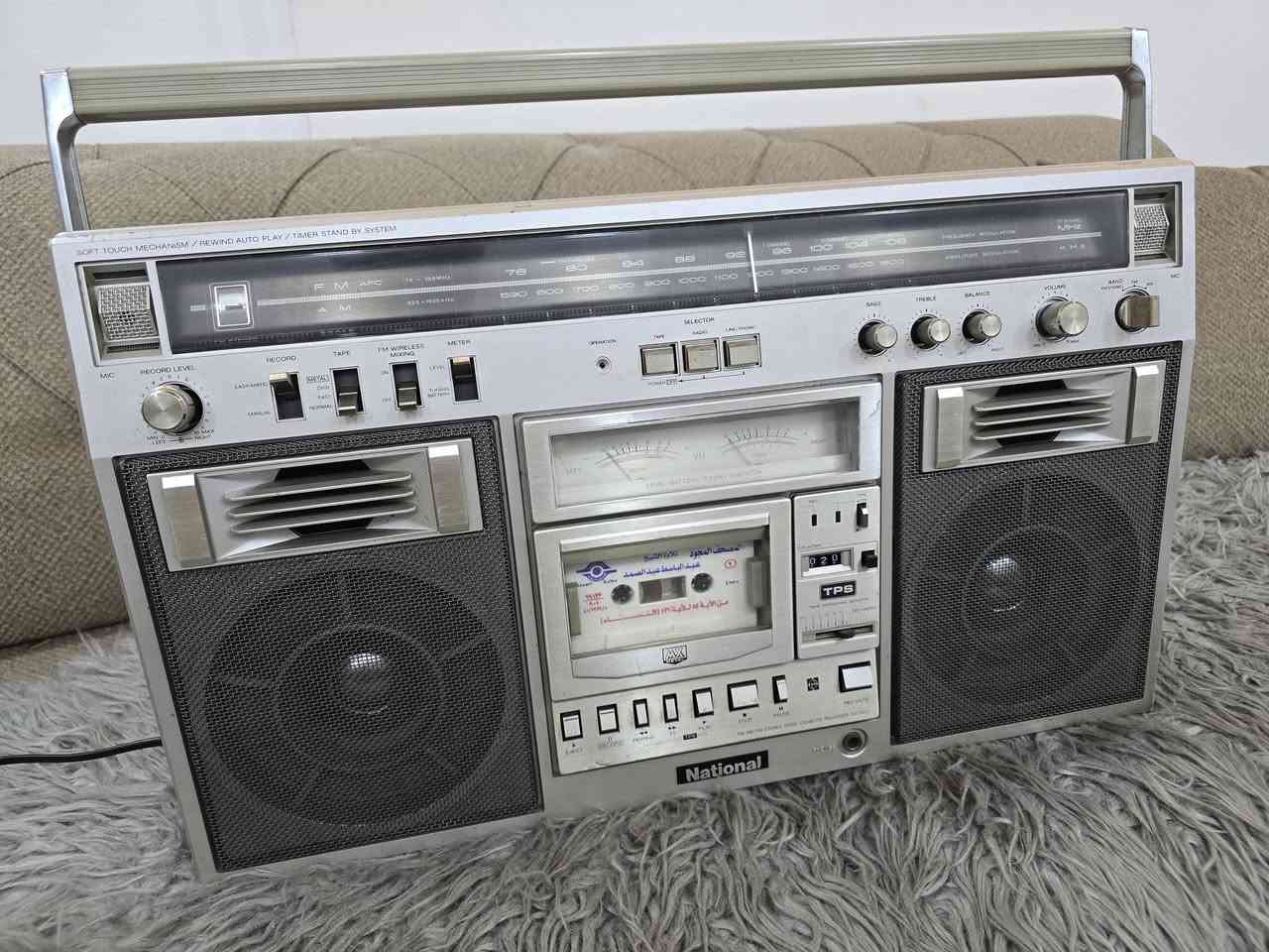 كاسيت ناشيونال • ياباني أصلي • حالة ممتازة