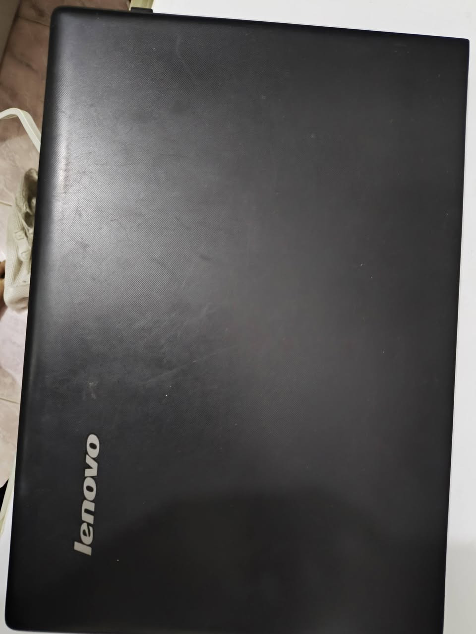 شاشه  DENIKA حجم 32  السعر 100 الف 
ولابتوب Lenovo السعر 150 الف
للتواصل رقمي ‏‪***********‬‏
