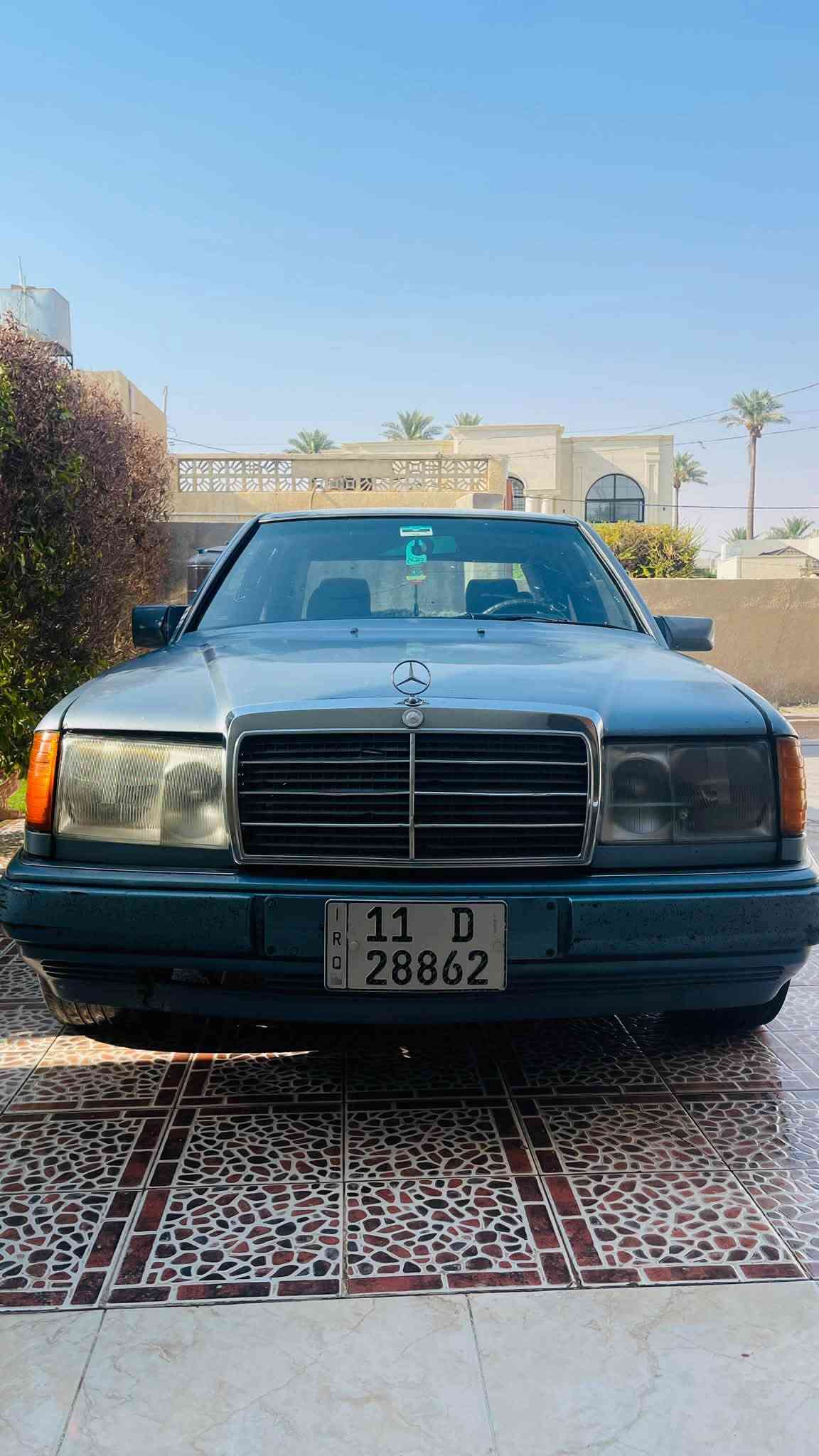 السلام عليكم 

للبيع مارسدس دب 300 گير محرك vvt 
شرط لا تنقيص ولا تبخير رقم بغداد انگليزي
مداور ثاني يوم سنويه لل ٣١ صدر امامي خلفي 
مضبوط التبريد شغال بس نقصو غاز داخله نضيف
كهربائياتها كله شغاله السعر وباقي التفاصيل الاستفسار ع الرقم ***********
صلاح الدين /قضاء الضلوعيه
