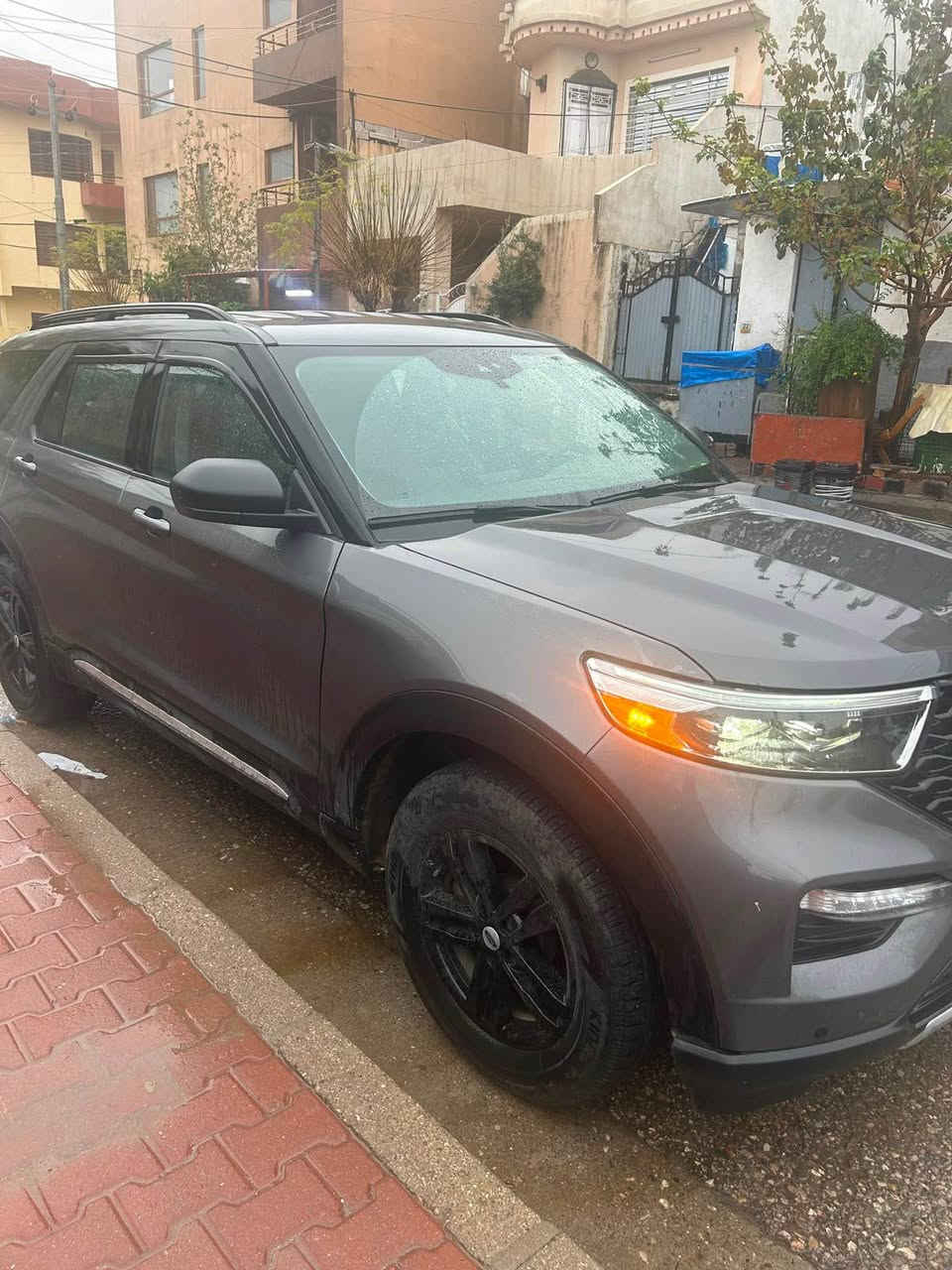 2023 ford explorer 4WD
225$ سعر
 00***********
بۆنیت بۆیاخە و چەمەلەخ ساردو قەڵەم کاری هەیە/ 
بنید صبغ و جملخ تعدیل بارد 
‏32.000Km ماشي / ڕۆشتوە 
‏4WD دفع رباعي/ دەبل اکسل
کامیرا خلفي/ کامێرا دواوە
حاسە خلفي / حاسە دواوە
صندوق شفت
٣ ڕیز کوشن / کشن ملکی
کشن جلد / کهربائي/هیتر
ستیرن هیتر/ سوکان هیتەر 
ڕادار پێشەوە و ناوچەی کوێر / رادار امامي و یمين و یسار 

رقم جدید سلیمانيە/ رەقەم سلێمانی نوێ
تا ٢٠٢٩
٤ سلندر توربو/ ٤ بستۆن توربۆ
٣٠٠ حصان/ ٣٠٠ ئەسپ
لون داخلي اسود/ ڕەنگی ناوەوە ڕەش 
حاسە ٤ ابواب / ٤ دەرگا حاسەیە 
کود باب/ کۆدی دەرگا 
شغال
بصمە 
225$
*********** السليمانية, العراق
