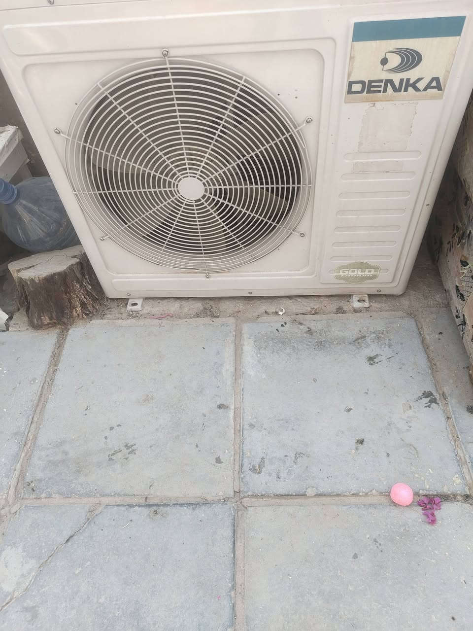 سبلت كنتوري ٣ طن جهاز نضيف كلش ونوعيه جديده كولد
سعر ٧٥٠

*********** بي واتساب
