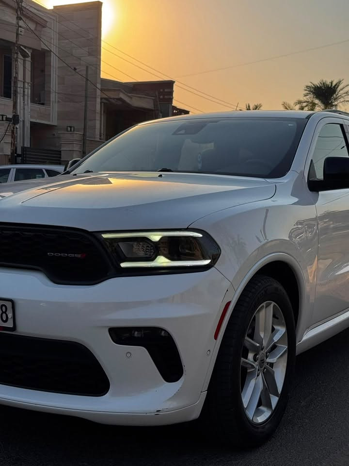 (دودج دورنكو ) 🇺🇸
فول مواصفات 1/1
 GT PLUS 2023 بلاص 

دخول جديد 🚩
حجم المحرك : V6 (3.6L)
اللون: ابيض

السيارة : كفالة عامة( كلين تايتل استيراد خاص )

المواصفات فول 1/1✅

فتحة سقف
تشغيل عن بعد
مقعد السائق خزن 
رادار امامي ( تثبيت مسار مع مانع تصادم )
رادار جانبي ( نقطة عمياء )
ماسحات تشتغل اوتوماتيك مع المطر
تبريد خلفي مركزي 
سيبايه سقف مع عبارات 
مانع تصادم خلفي 
كامرة خلفية دواره
كشنات تدفئةوتبريد
ويل كب حجم 20 كروم
ستيرن رياضي على شكل حرف D مع تدفئة 
كشنات تحكم كهرباء 
دشبول وبطاين الابواب كاربون فايبر

شفتات ستيرن
دخول ذكي بصمة ابواب
صندوك كهربائي 
حساسات خلفية 
مراة جانبية هيتر 
وضعيات قيادة سبورت وايكو
شاشة ابل كار بلي واندرويد اوتو 
اوتو ستارت ستوب 
تشغيل عن بعد 
لايتات زينون وكالة
بلوجكتر زينون
بصمة ابواب 
تبريد 3 قطع مركزي
فتحات كزوز مزدوجة

***********
متواجد وتساب فقط
السعر 360$
