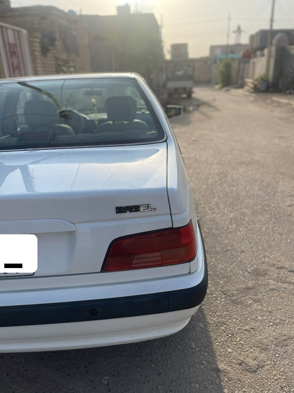 السلام عليكم بيجو بارس موديل ٢٠١٨ كفاله عامه ماعدا خياسات موجوده بالصور اوراق وسنويه بأسمي السعر ٦٢ قفل للأستفسار واتساب ***********
