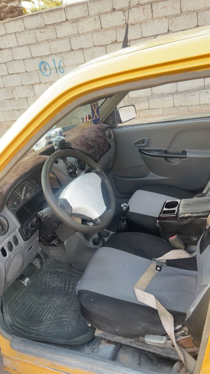 سلام عليكم سايبا م12 رقم بغداد مشروع وطني للبيع السياره جاهزه كبل للشارع مكينه لا تنقيص ولاتبخير وعينه وصينيه جدد وغرفتهه مدوشمه ومرتبه  وباقي ورقتين ع تحويل خاصمهن  من سعرهه ورقتين بعد الاتفاق  وراعيهه جيراني تريد مكاتبه ويا تريد عقد انت بكيفك  وسياره بيهه منضومه تبريد كلهه جديده شرط الفحص والسياره كدام عينك تجي وتفحص وتقتنع وبيك خير وتدلل  السياره مثل موضح بالصور بيهه شويه خياسات مبينات بالصور واضحات السياره بيه قطعه تبديل بس جاملغ جهه العبري والشراي بيك خيرً وتدلل والماعنده تجي اطك اسويج وتصعد ابلاش للطيب سعرهه27 وبيهه مجال بسيط 
هاتف📞***********
