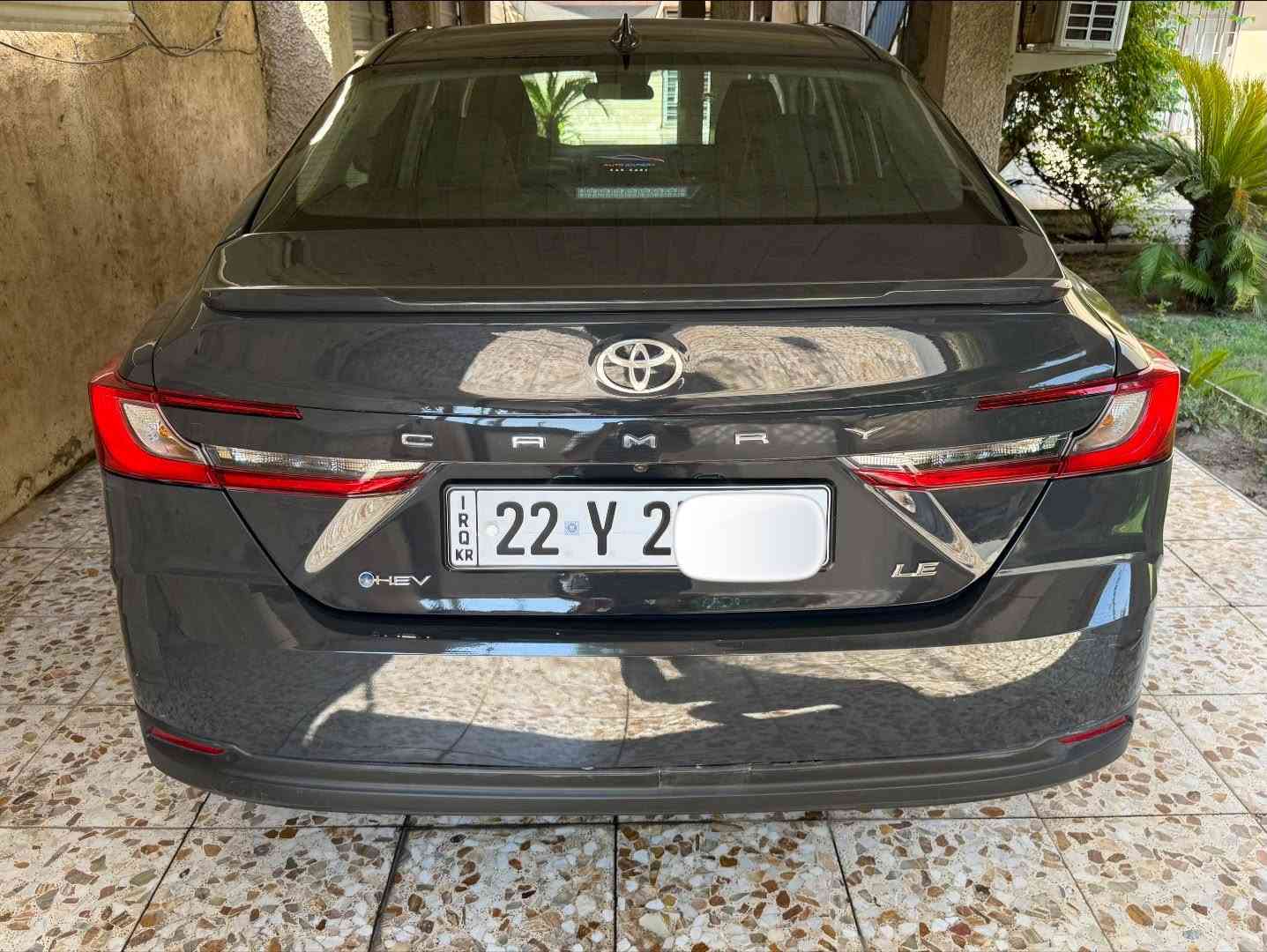 تويوتا كامري 2026    
حجم المحرك : 2500 هايبرد 
فئة : LE اللون سمنتي 
عداد المسافه : 6 الاف 
رقم اربيل بأسمي هزه وسنويه جديده 
بصمة / تشغيل عن بعد 
رادار 360° / كاميرا خلفيه 
تحديد مسار / قياده ذاتيه 
نقطه عمياء     /  شاحن وايرلس 
هاندبريك بصمه / 3 انظمة قيادة 

صبغ قطعتين صندوق وجاملغ خلفي 
بجم كبس بدون ايرباك بدون دواخل بدون شواصي مكتوب بسونار شاصي ايمن ضربه هو فقط  ارتداد صاير بس يكتب ضربه  لا شخط ولا رصعات سونار موجود بالمنشور مابيها اي نقص الحمدالله 

سعر السياره : 230 ورقه 

مكاني بغداد حي الجامعه 
***********
