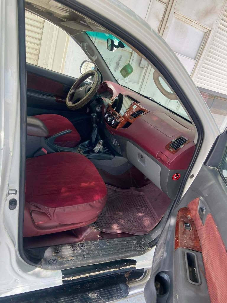 Toyota hilux 2013
پارچەڕەش سەقف و شان و دەعمی پێش و دوا بەشەرت سەنەوی تازەیە سەیارەیەکی پاک و جاهیزە بێمەسرەفە تەحویل هەر دەقەیەک بتەوێت بەناوی خۆمانە سەیارە هی ماڵە هی مەعرەز نیە تەقەو ڕەقەی نیە تەبرید سارد و گەرم بەشەرت  نرخی172معامەلە سەیارەکە لەسەیدسادقە بۆ زانیاری زیاتر ***********
*********** حلبجة, السليمانية
