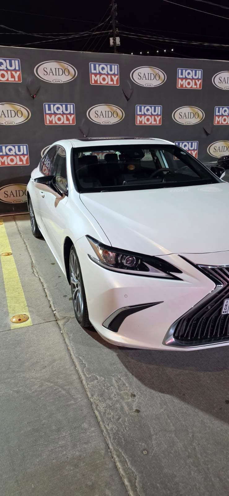 lexus es350 2021
ليكسز ٢٠٢١ امريكيه فول مواصفات سلايت رادار حساس كاميره كوشن جلد كاره باي هيتر تبريد فوله ٦ بستنه سياره باقژه بي صبغه ٤٢ هزار مايلا ريفه جوي سياره كامل شرته كير مكينه تحويل هه مي شرتن 
سعر :٢٩٥ ورقة و مجال
رقم : *********** 
عربي:

Lexus ES350 2021
لكزس 2021 أمريكية فول مواصفات: سلايد، رادار، حساسات، كاميرا، كوشن جلد كهربائي هيتر وتبريد فول، 6 بستن. السيارة نظيفة جداً بدون صبغ، ماشية 42 ألف ميل. السيارة كاملة بشرط: قير، محرك، وتحويل كلها بشرط.
رقم الهاتف: ***********
سعر :٢٩٥ ورقة ومجال دهوك, العراق
