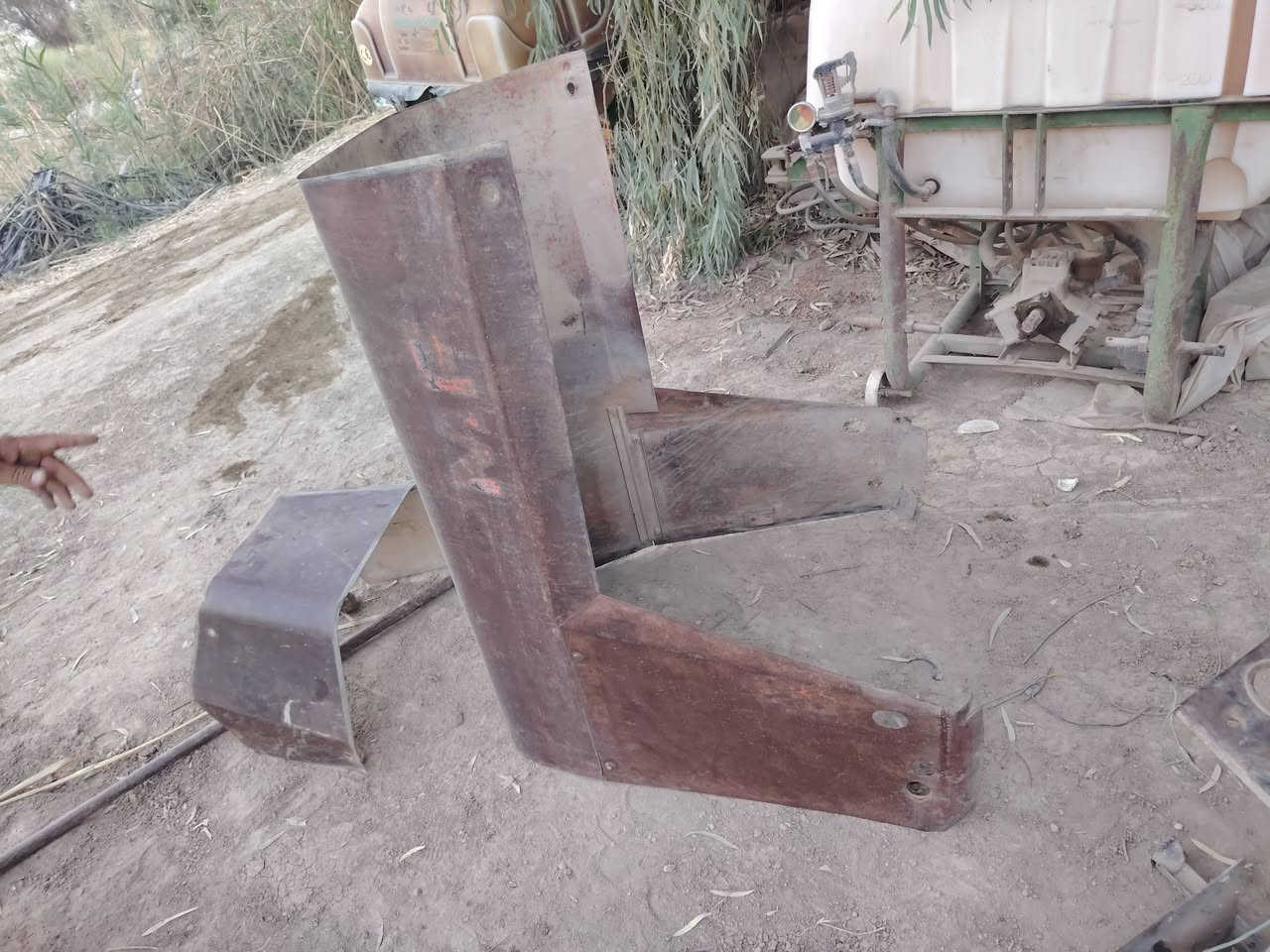 غراض فوركسن نكليزي 275للبيع مكلف بنشر اتصل ***********///***********
