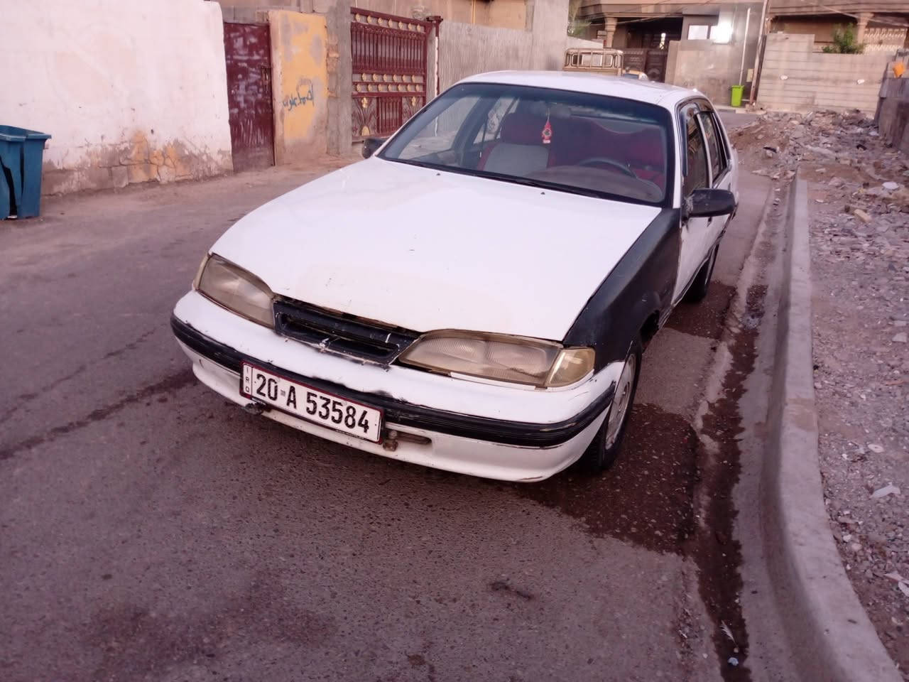 السلام عليكم .دايو برنس موديل 1995 رقم ديالى دولي بأسمي مكينة وگير نظاف .گير عادي .تبريد شغال ثلج كهربائيات كلها شغالة السيارة مسمكرة كلها بدون اي قطرة خياس فقط تحتاج صبغ حزام .قمارة وتكم وبدنه بلاديات صدر امامي وخلفي جديد .السعر المطلوب 26وبيها مجال شيء بسيط .العنوان ديالى بلدروز امام عسكر.للاستفسار الاتصال على الرقم ***********
