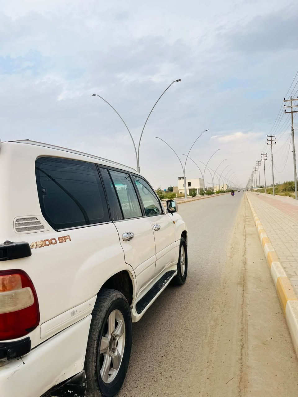موديل ٢٠٠٢ • حالة حلوة • رمادي