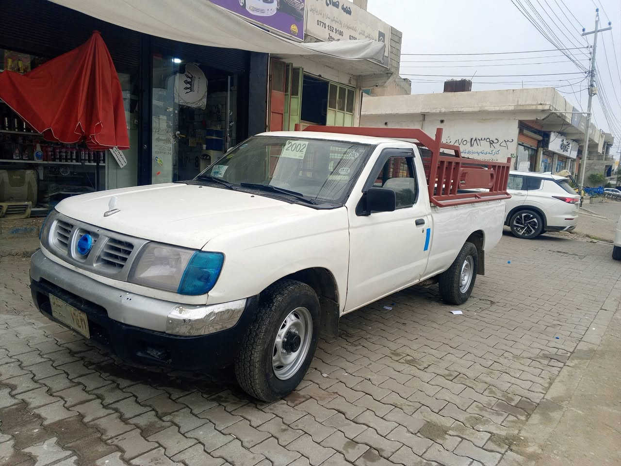 نيسان • ٢٠٠١ • زينون