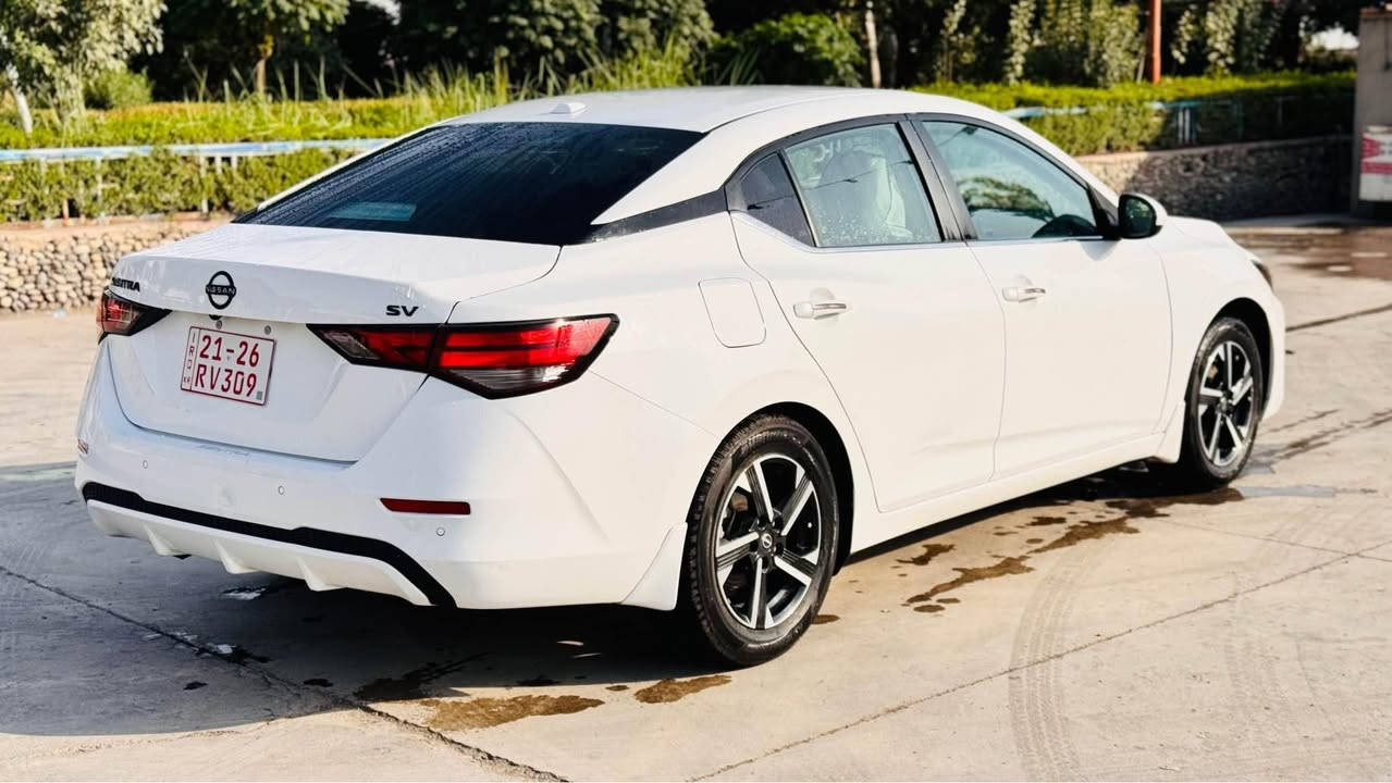 nissan sentra  2024    SV
-بەسمە
-دەرگا بەسمە
-ناو کرێمی  
-کوشن جلد 
-ڕادار ی پێش و دواوە 
-ڕاداری لاتەنیشت
-حەساسی پشتەوە
-خەتی جادە 
-ئەوتۆ هۆڵد
-ئەوتۆ برێك 
-ئەوتۆ ستارت
-ئاوێنە هیتەر
-ئاوێنە کارەبا
-پێش و دوای کامێرا
-نیزمای تەبرید
-گێچ ئلیکترۆنی 
-شاشە گەورە  
-لایت لید 
-تەنها 17 هەزار ڕۆیشتووە
-سێ مۆدی لێخورین 
-ئیکۆ
-سپۆرت
-نۆرمال 
-کۆمەڵێ مواسفاتی تر 
 -ژمارە کاتیە گەڵایکی مەعرەزانەی دراوە هەزە و بەڕادیش کراوە کاتیەکەشی مانگ و نیوێکی ماوە 
بە نیسبەت بۆیاغ بۆنیتی بۆیاغە لای سایەق یەك تۆز ناوی گرتووە لەگەڵ دوو پەنجە نوکی  چاملغی بۆیاغە 
دوو شوێنی تریش بستێ ساردی هەیە 
-ڕۆنی مەکینە و هەموو شتێکی تازەیە بە شەرت
کامل مەسروف کراوە
نرخی ١١٥ وەرەقە 
شوێن چەمچەماڵ تەکیە 
*********** السليمانية, العراق
