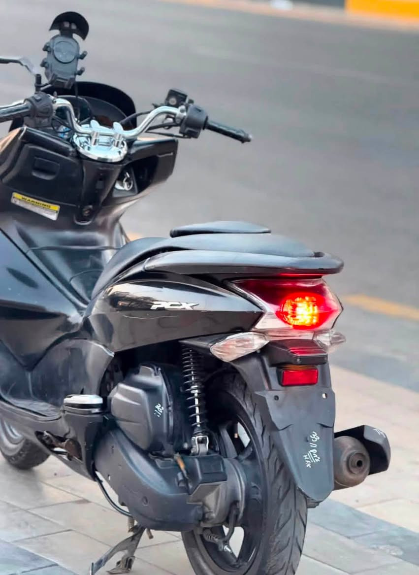 سلام عليكم....
دراجة (PSX)...(جيل الاول)  
🛵مامتعوبه
دراجة شلعه معدل كهربائيات كلهه شغاله 
دراجة جديده  بلادية
أي نقص مابيهة دراجه مكفوله كفاله عامه بشرط علفحص اذا برغي مفتوح ترجع دراجة مال جناي 
جيب فيتر وتعال افحص مستعجل على بيعتهه السعر مليون و250
العنوان بغداد  الكرخ  الاستفسار الاتصال على الرقم 📞***********
