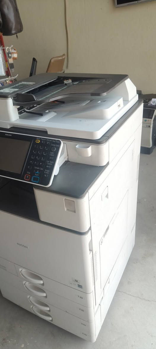 ريكو MP C2503 • ألوان A3 • ٢٥ صفحة/دقيقة