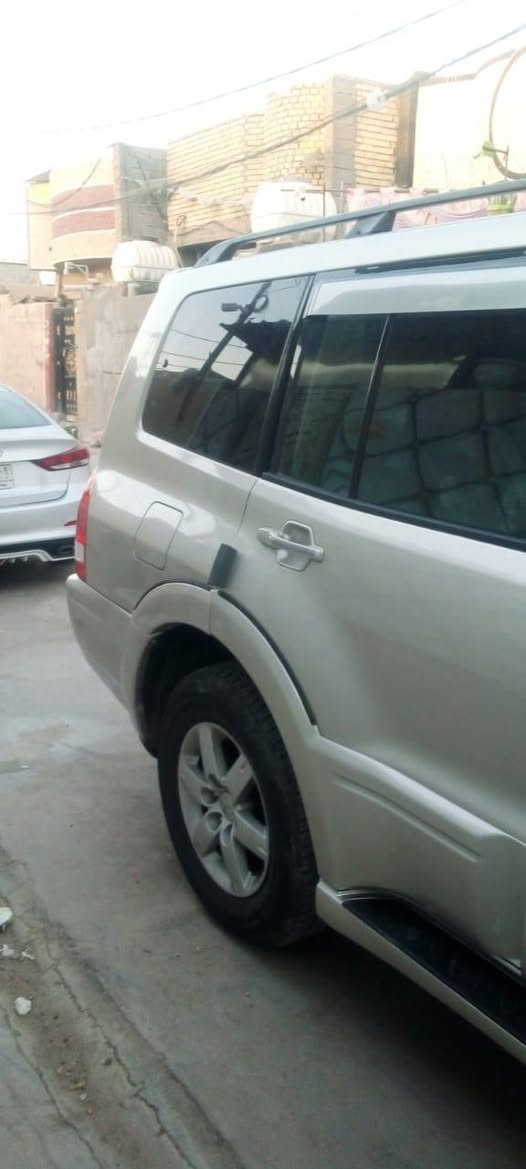 باجيبرو موديل 2006محرك 3800تخم تاير سبعه راكب تبريد 3قطع كهربائية جاهزه كير ومكينه خير من الله بيع او مراوس بسياره احدث واطي فرق صبغ احزام جماليه بدون ضربه العنوان بغداد ورقم بغداد ***********
