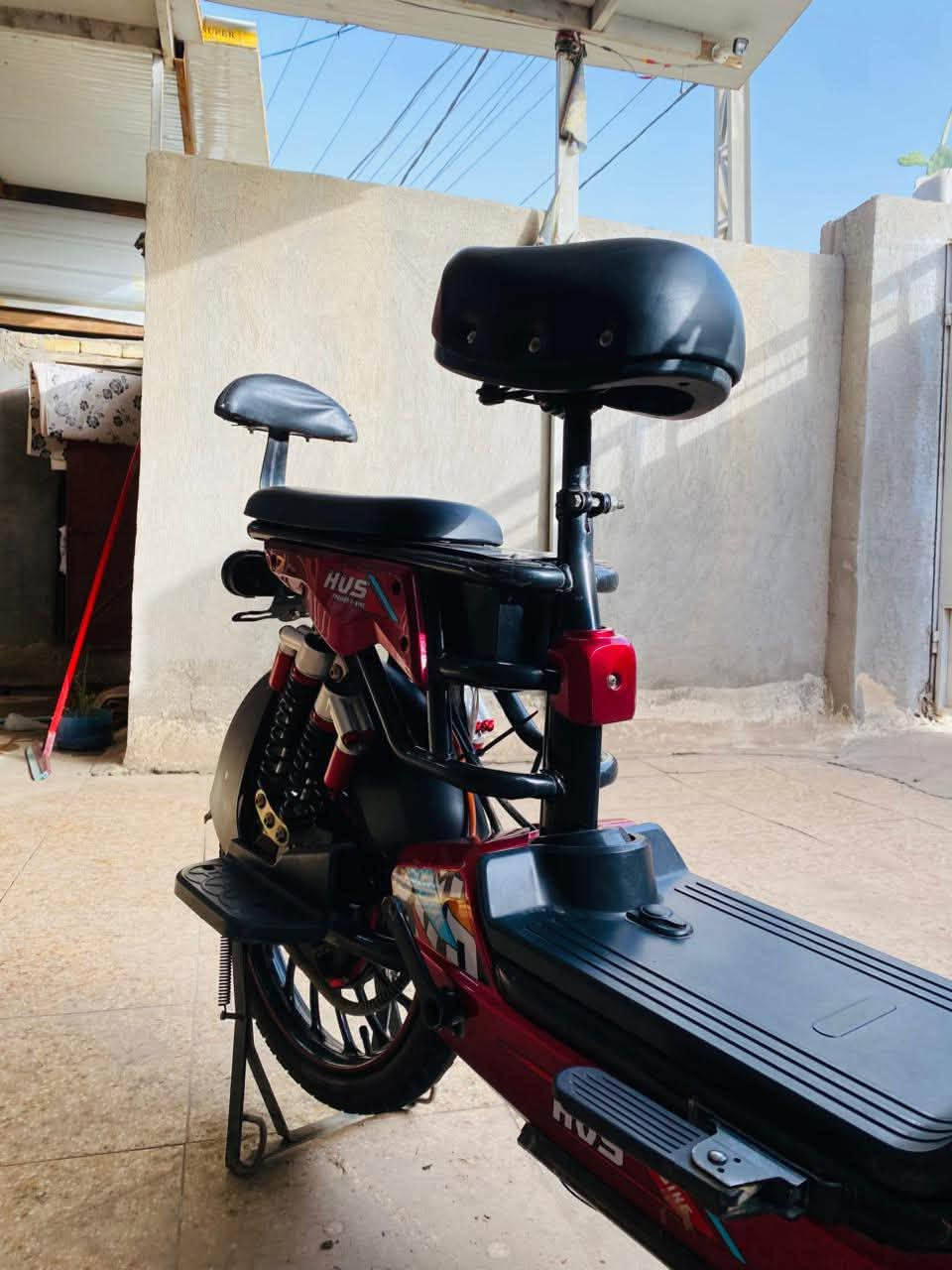 باسكل شحن /للبيع
ألون /احمر 
موديل /٢٠٢٥
بطاريه/٥
بي/بصمتين وسويجين ومري 
السعر/٢٧٥/وبي مجال
العنوان/المشخاب
الرقم/***********

