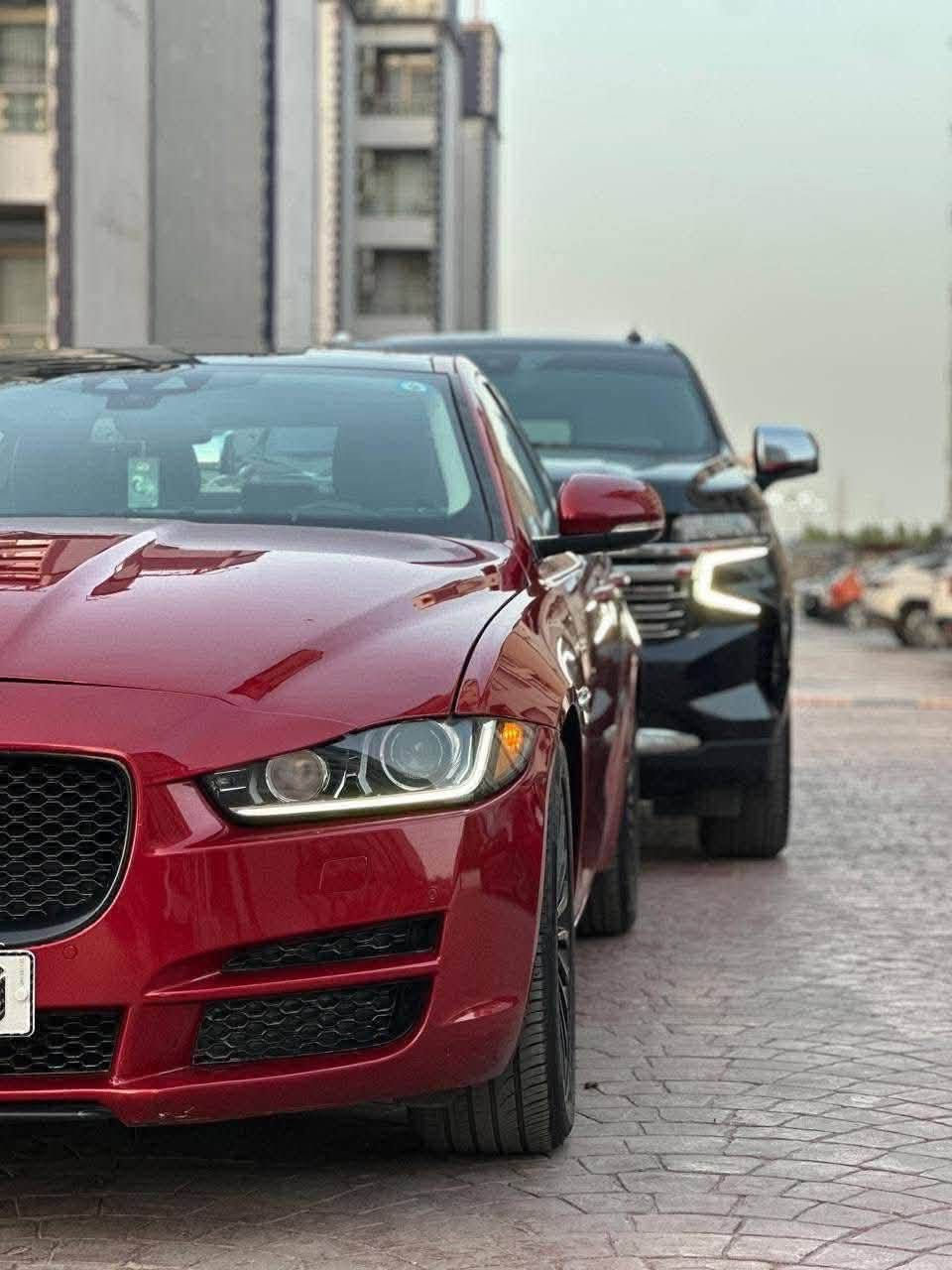 جاكوار 2018 فول مواصفات
محرك 2000 تيربو
يرادلها فقط شمعه
كير محرك تبريد مكفول
ماشيه 54 ميل
السياره كلش حلوه
سويلها ادامه قبل سبوع
نوزلات وبلكات ومجاول
تاخذها ما تصرف عليها ربع
حادثها فقط بنيد
مراوس او بيع110 
عنواني البلديات قريب ع امن العامه
Xe
***********
