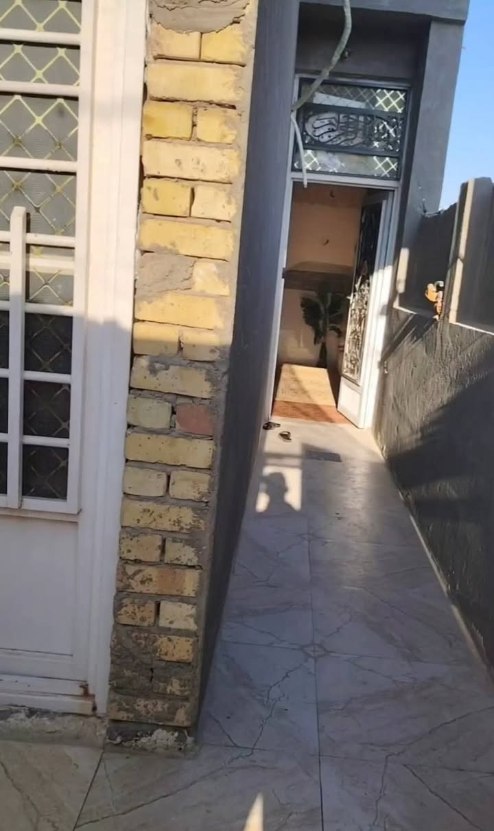 🏠 بيت للبيع في الإسكان العسكري – كربلاء

📐 المساحة: 110م²
🧱 البناء: طابوق جمهوري
🏗️ السقف: كونكريت
🏡 يتكون من:
• غرفة نوم
• صالة
• مطبخ
• استقبال
• صحيات داخلية وخارجية

📍 رقم الدار: 33089
💰 السعر: 110 مليون وقابل للتفاوض مجال قليل
📑 التواصل مع صاحب العقار مباشر👇

📞 للاستفسار والتواصل: ***********

