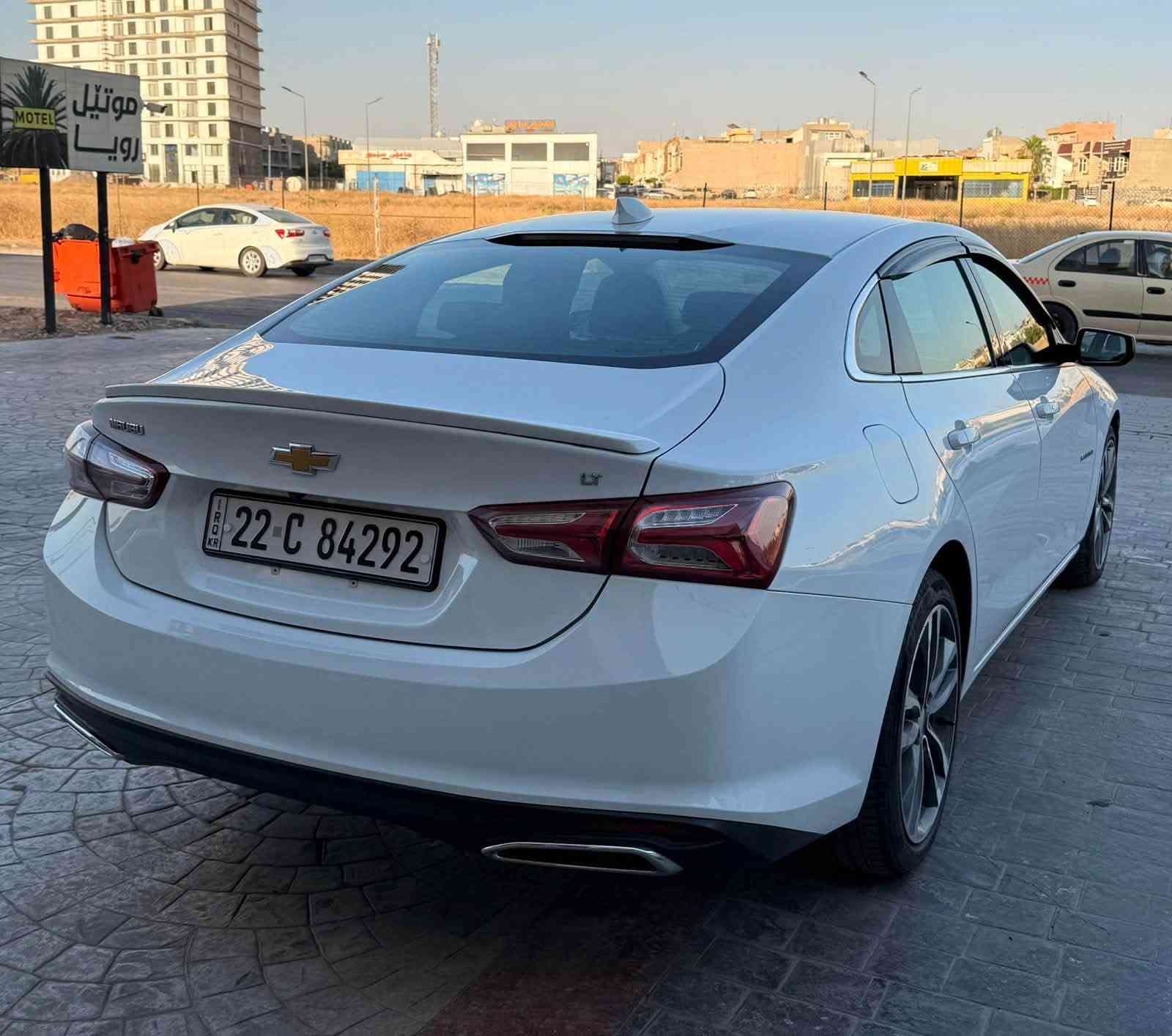 ماليبو 2021ابيض فئة LT2
المواصفات معروفة
ويل 19 كروم
بك لايت LED
قطعتين تبريد 
تدفئة كشنات
تحكمات ستيرن
شاشة كبيرة وكامرة خلفية 
ابل كار بلي اندرويد اوتو
كرسي سايق كهرباء
كروس سرعة 
اوتو ستوب 
كلين بدون صبغ فقط دعاميه اماميه + ٤ اصابع PDR
السيارة ماشية 140,000  كيلو متر مرفقة صورة
حدادية تمام تايرات تمام بطارية جديدة 
لايتات LED
لغود شواصي سليم محرك وكيرمكفول 
هزه و فحص و رقم جديد - مكان السياره اربيل 
السعر ١١٢ و بي مجال - عليها ٣٠٠$ غرامة تنزل من السعر 
***********
***********
