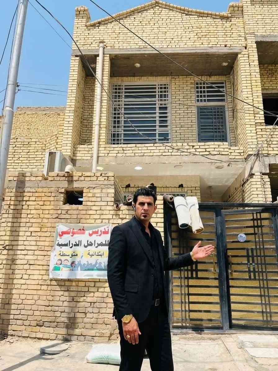 السلام عليكم تغليف   واجيات  ديكور لبخ تصفير بالفوم التركي زائد لبخ بالماده اللاصقه شغل درجه اولى كادر مكاني ميسان العماره حاليا متفرغ الاستاذ حيدر هذا رقمي ***********  *********** واتساب مناسب
