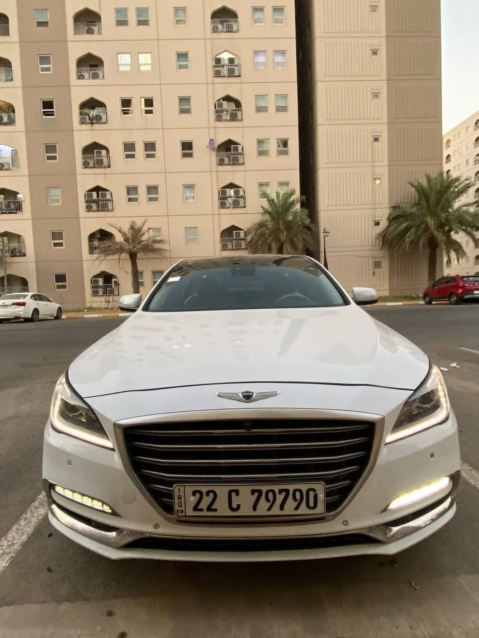 السلام عليكم جنسس ٢٠١٥ g80 خليجي فول مواصفات رقم اربيل باسمنه تحويل مكفولة عدا البنيد وجاملغ الأيمن مرشوش الرقم ***********
