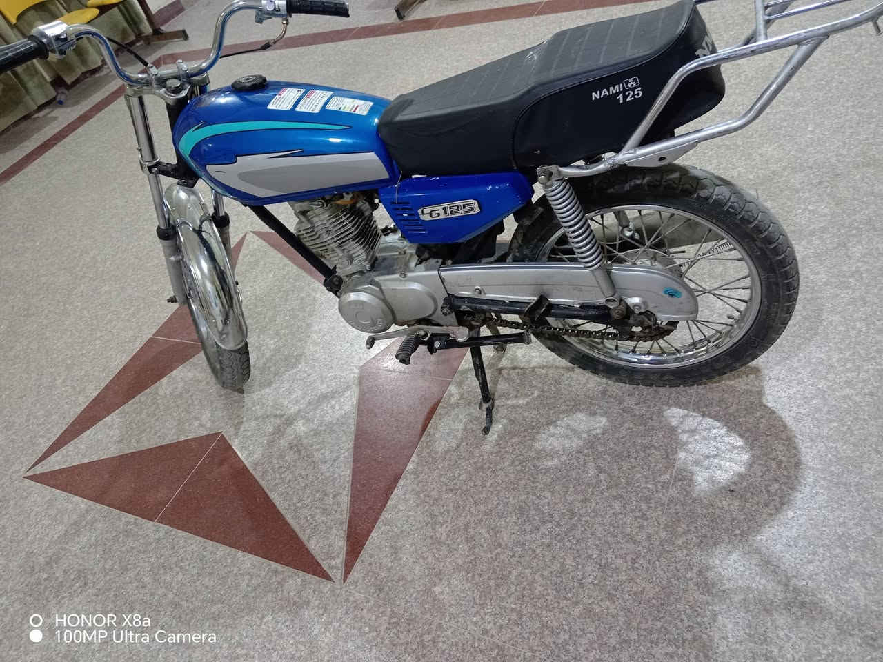 السلام عليكم
دراجه نامه كلك
سعرها ٣٥٥ وبيها مجال للشراي
***********

نص مكتوب في الصور:
- HONOR X8a
- 100MP Ultra Camera
- O HONOR X8a