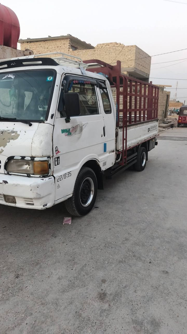 السلام عليكم كيا موديل 96 بغداد مدينه الصدر رقم انجليزي رقم شعار باسمي مكينه وجيرو اكسنت كله جديد تخم تاير جديد القشر بلادي السعر 63 وبيها مجال() ***********
