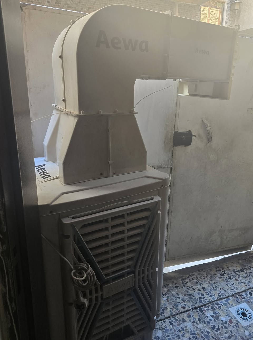مبردة للبيع نظيفه كلش مابيها اي نقص تبريدها ثلج ٢٢٥
المكان بغداد 
***********
