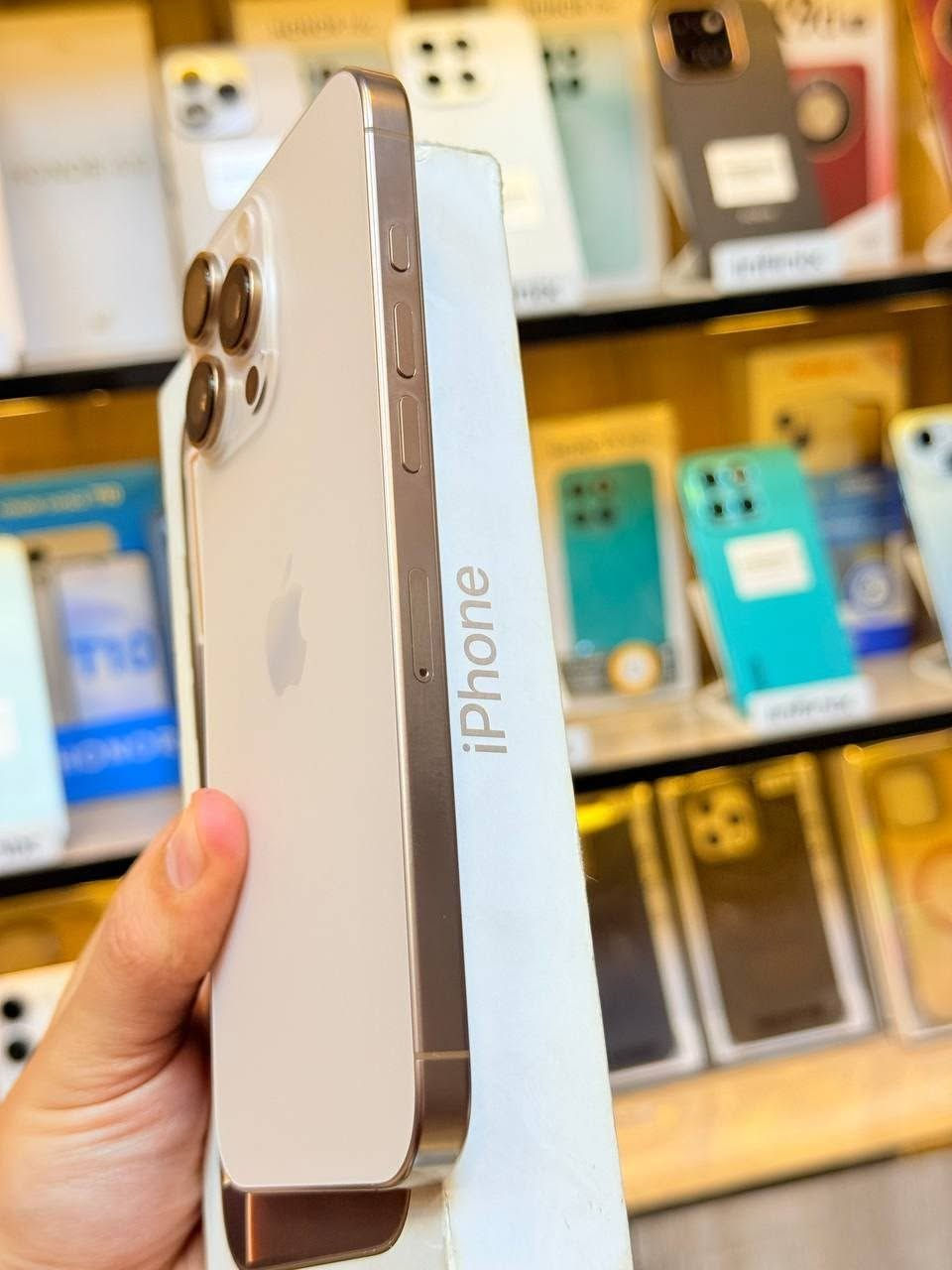 أيفون16 برو ماكس لون مميز ذاكره 256 بطاريه 98 اعتبره فاتحه بيدك من كارتونه ممبدل بي شي مع ضمان 5 ايام نضافه 100‎%‎ كامل ملحقاته  وتر بروف عل حاسبه كله نورمل مكاني بغداد البياع شارع 13 مركز الريس للموبايل
⭕️متوفر اقصاد رافدين منصه⭕️
السعر مليون و400 الف 
***********
أيفون16 برو ماكس لون مميز ذاكره 256 بطاريه 98 اعتبره فاتحه بيدك من كارتونه ممبدل بي شي مع ضمان 5 ايام نضافه 100‎%‎ كامل ملحقاته  وتر بروف عل حاسبه كله نورمل مكاني بغداد البياع شارع 13 مركز الريس للموبايل
